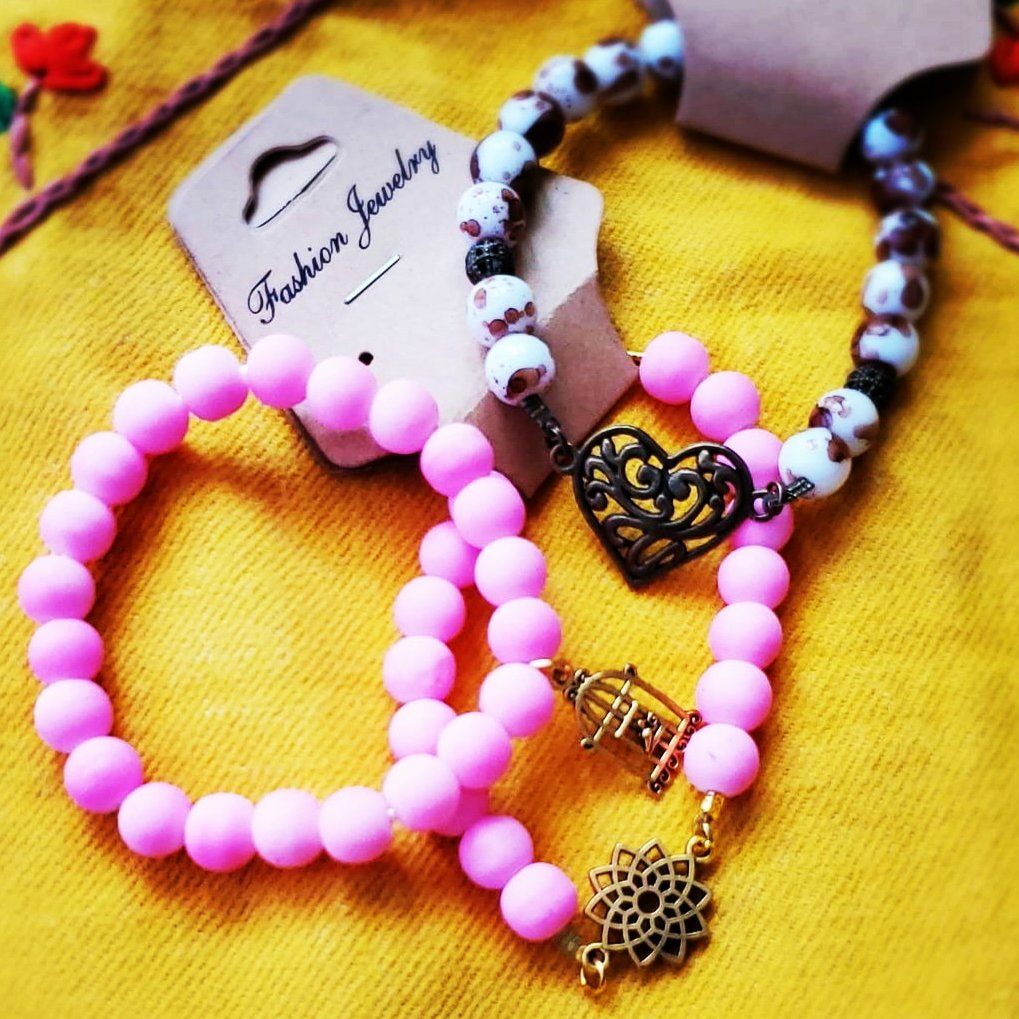 دستبند سنگ مات صورتی