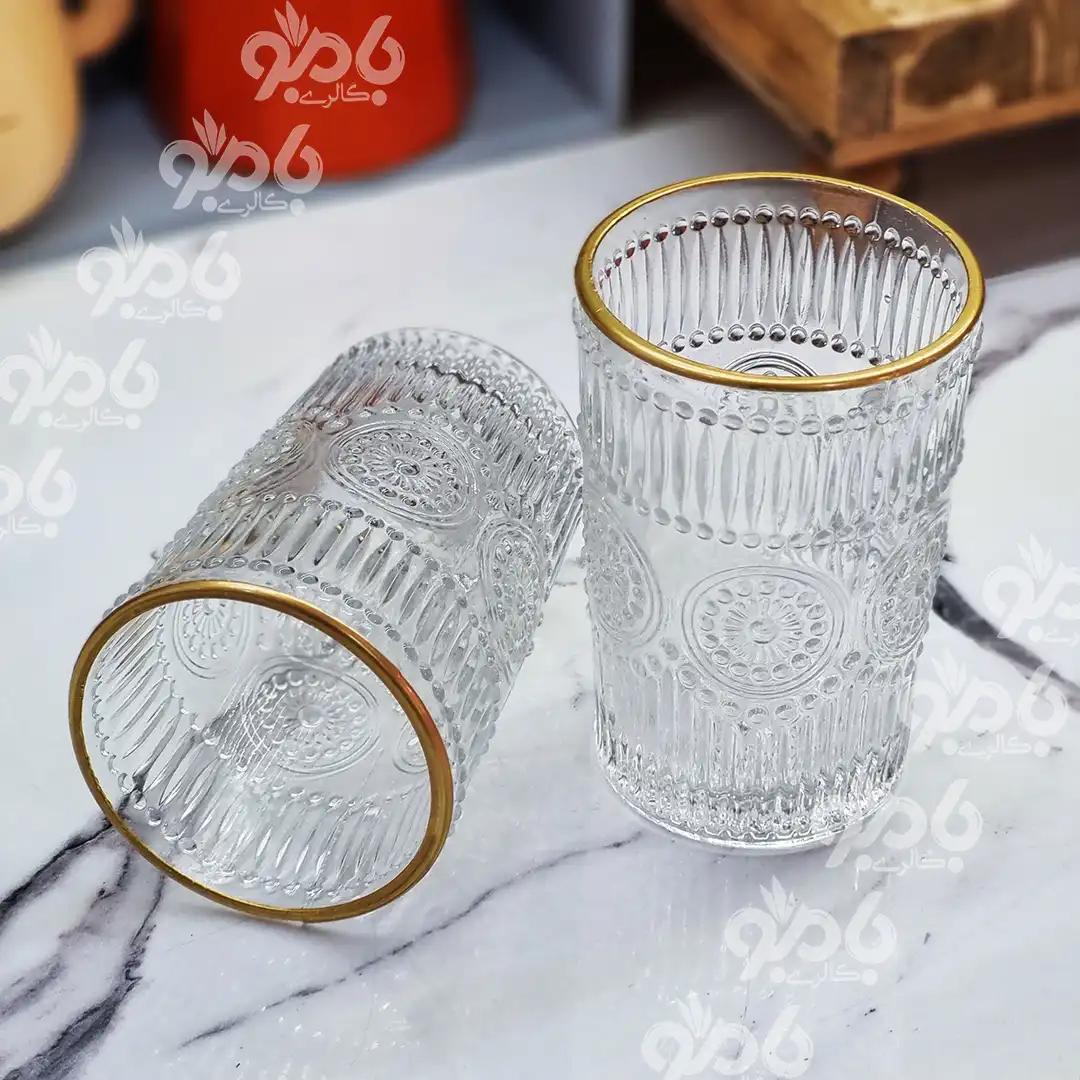 لیوان شیشه ای بلند طرح زارا لب طلا