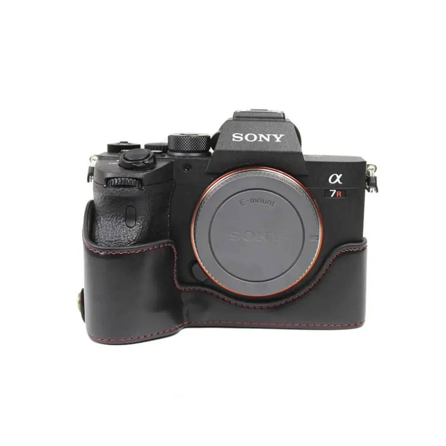 کاور چرمی سونی cover of Sony camera Alpha a7R رنگ مشکی