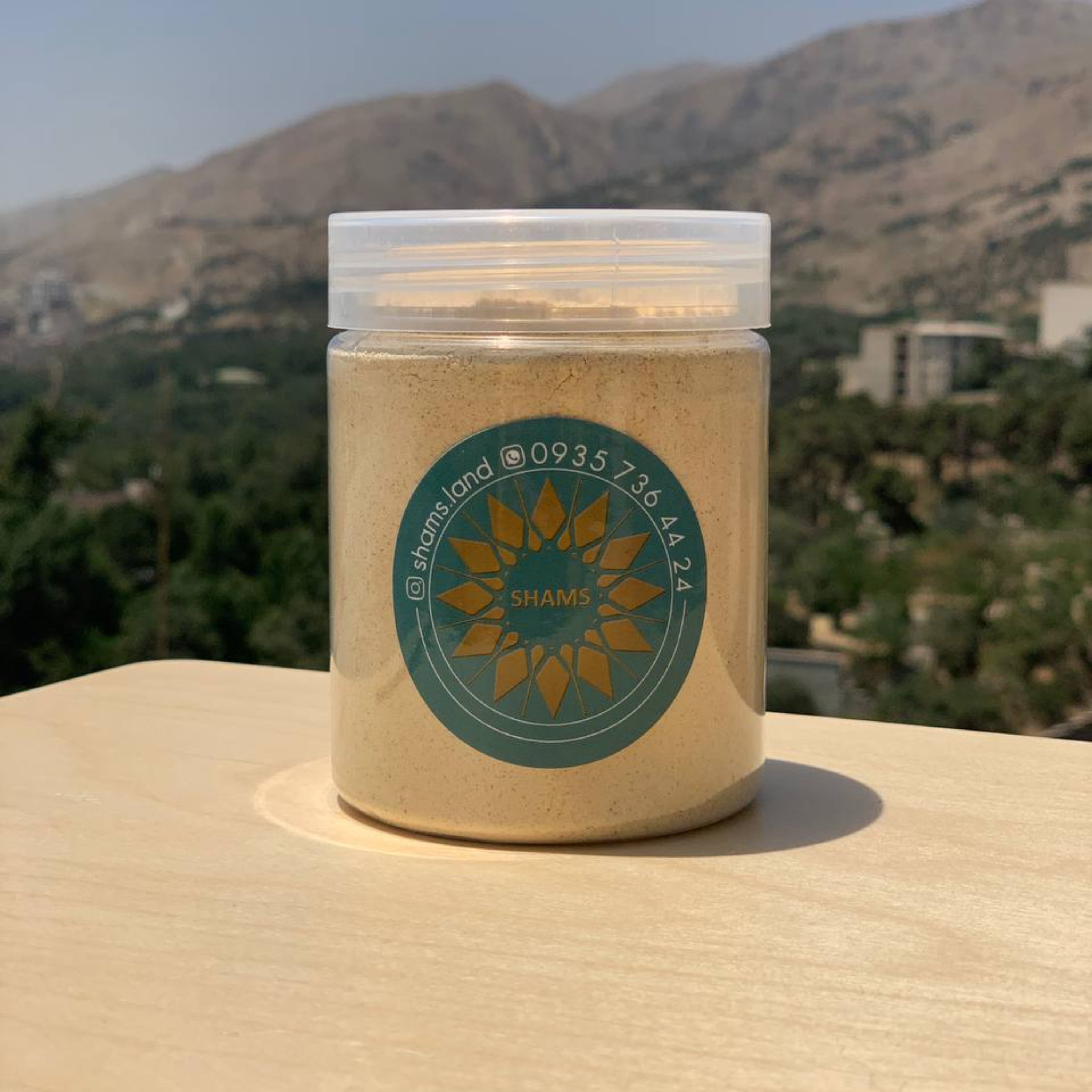 پودر زنجبیل 200 گرمی بسته بندی شده در بطری پلاستیکی