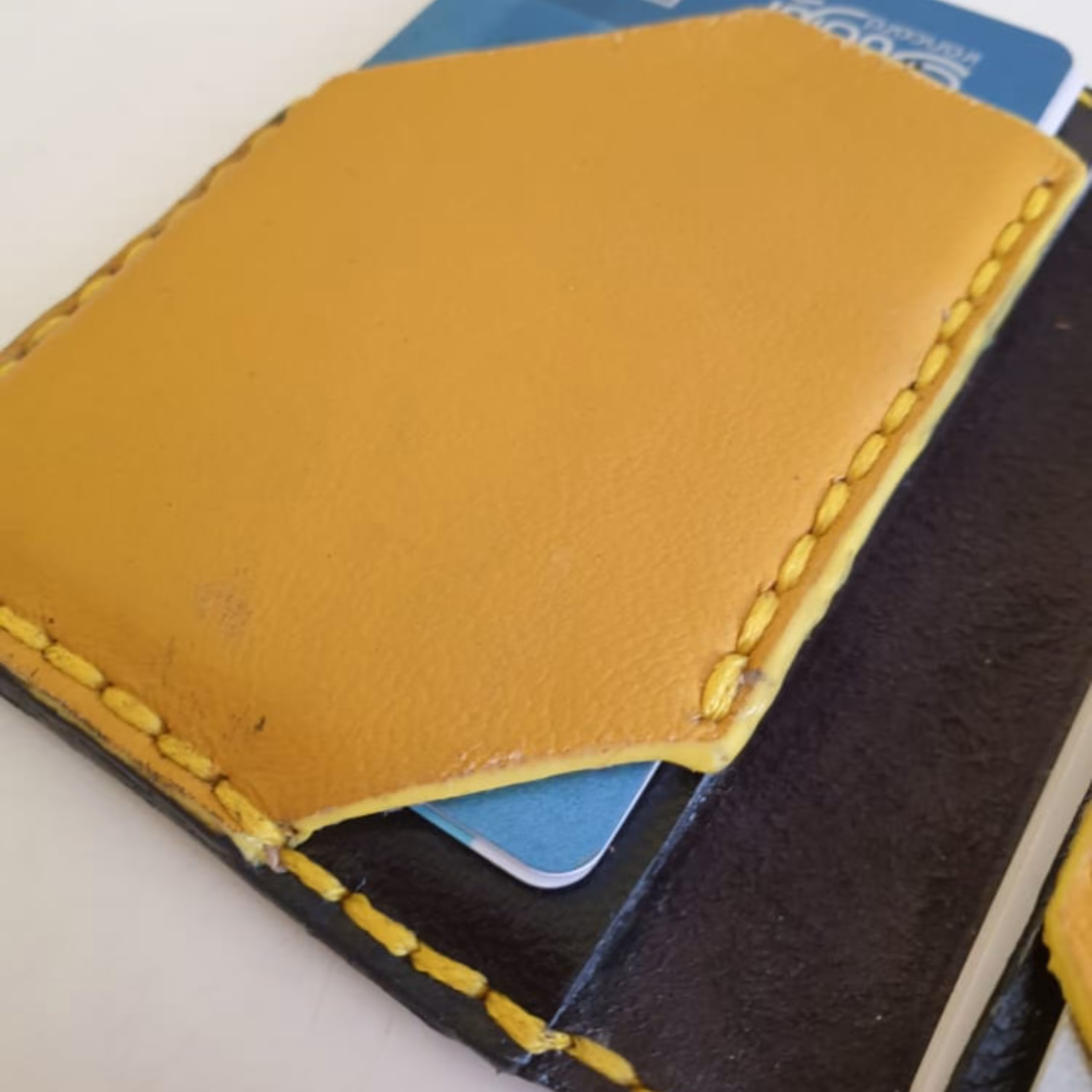 جاکارتی چرم طبیعی دست دوز