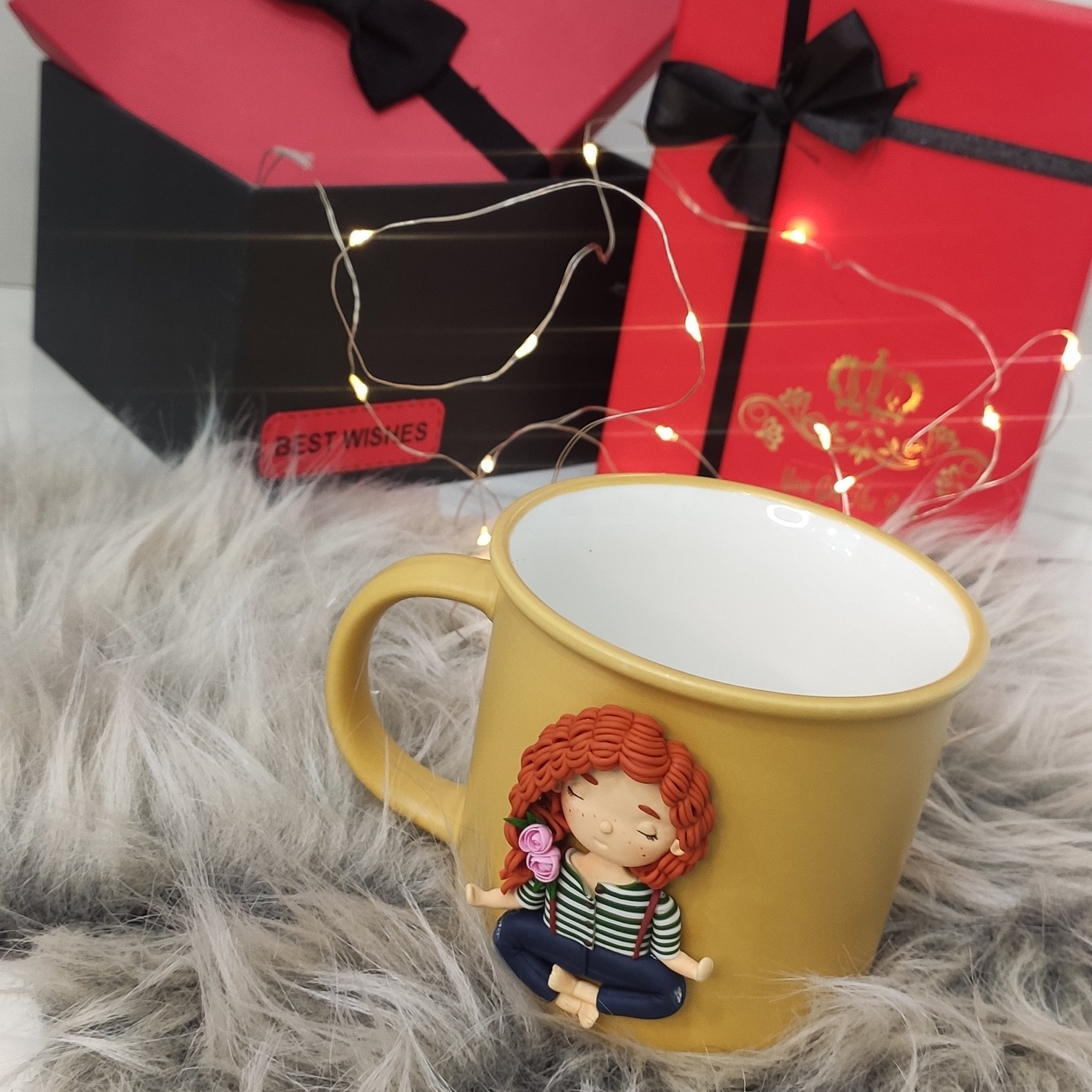 ماگ عروسکی لبه دار