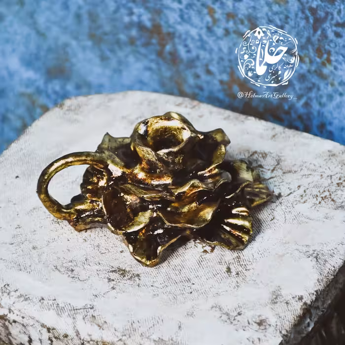 شمعدان پلی استر پتینه شده ورق طلا دکوراتیو و  فوق العاده 