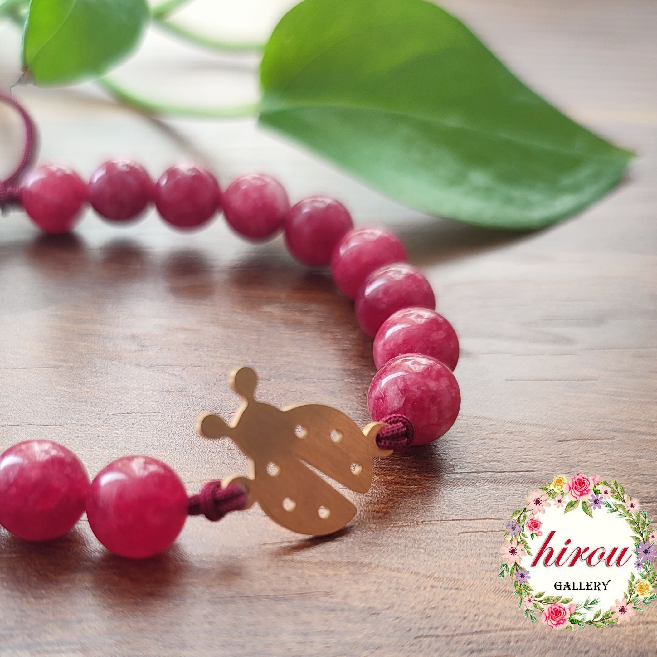 دستبند سنگ جید با پلاک استیل رنگ ثابت 