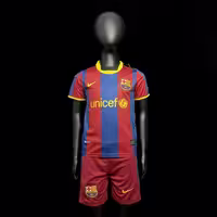 لباس کلاسیک بچه گانه بارسلونا 2011-2010 کیت اول