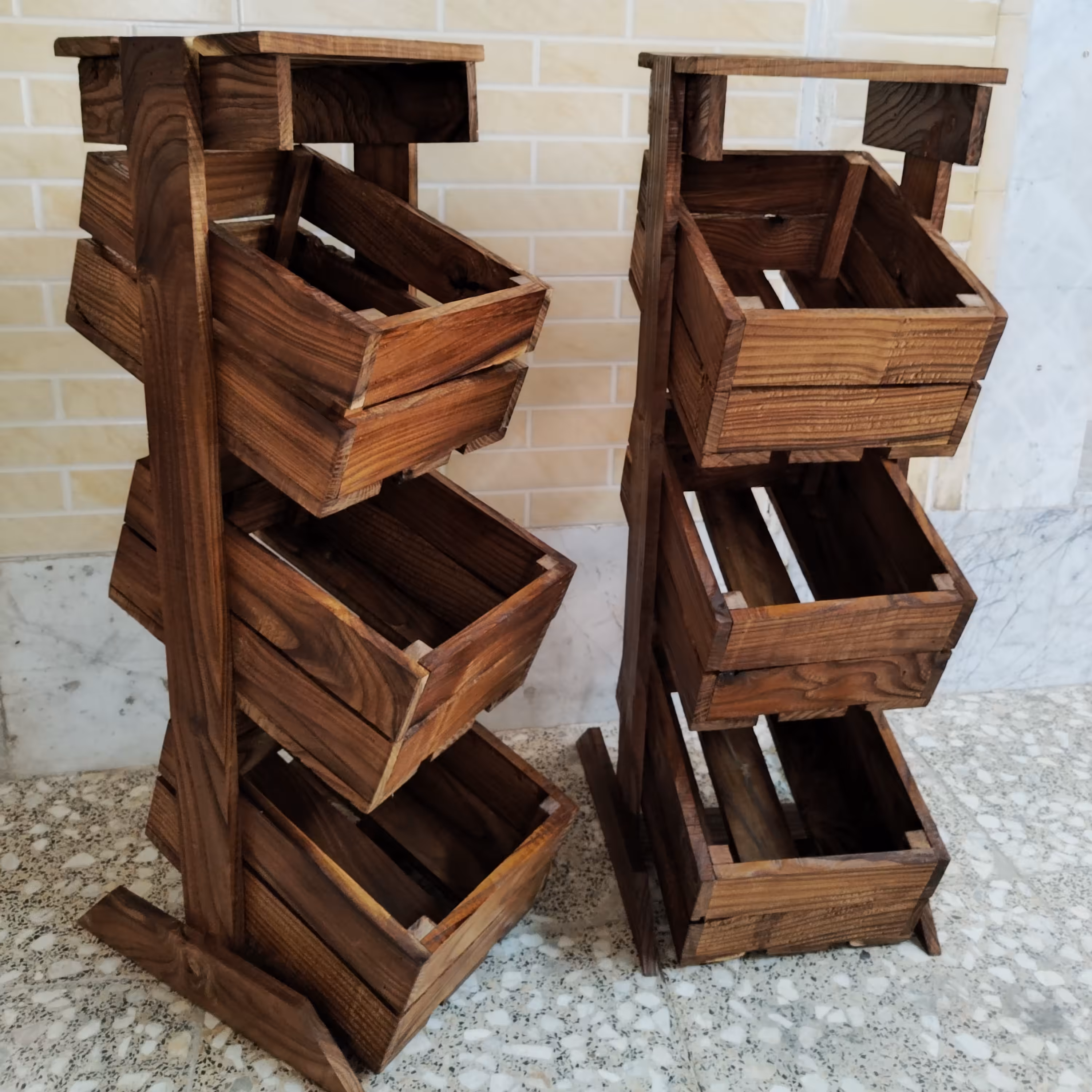 استند چوبی سه طبقه پلکانی مناسب برای جای سیب زمینی و پیاز 