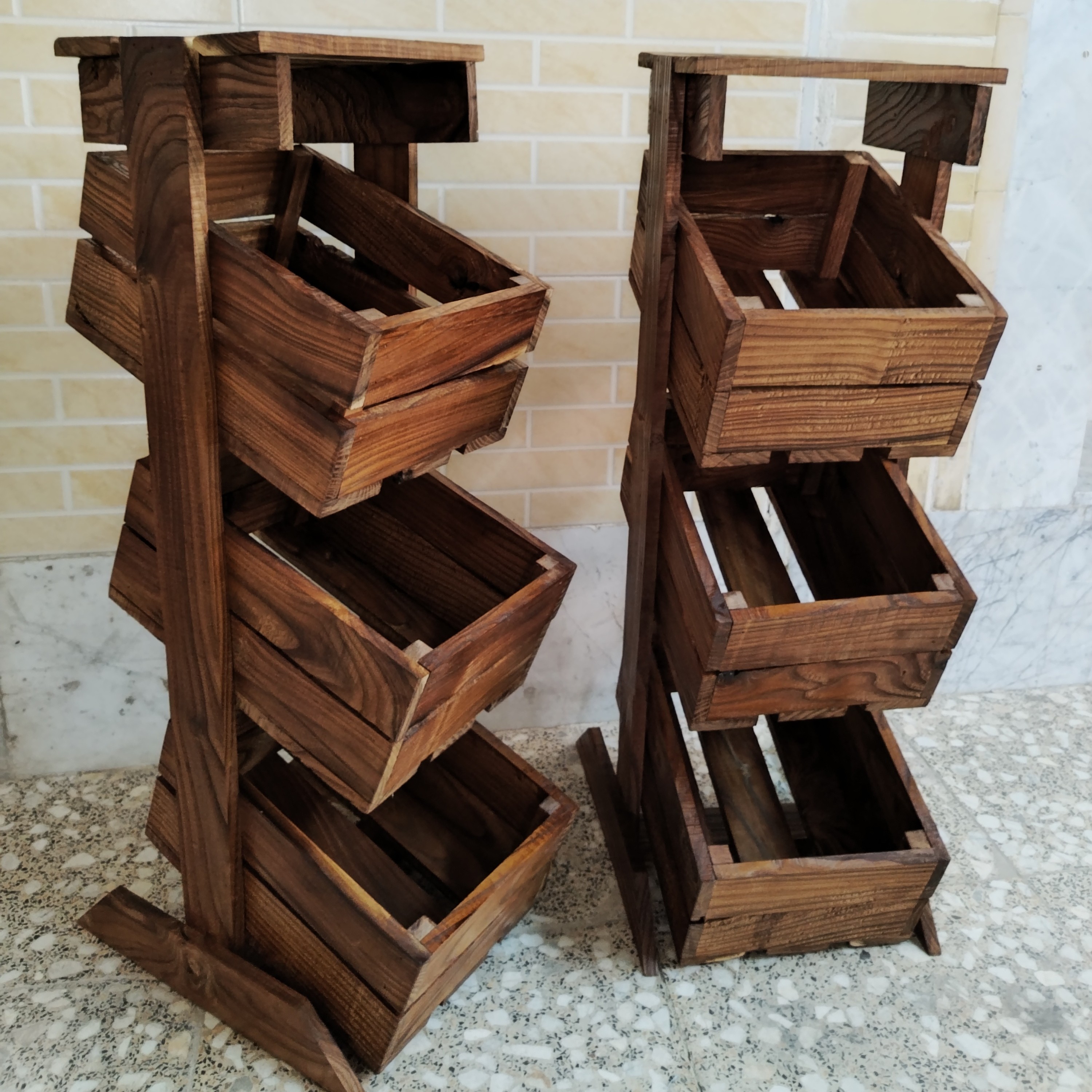 استند چوبی سه طبقه پلکانی مناسب برای جای سیب زمینی و پیاز 