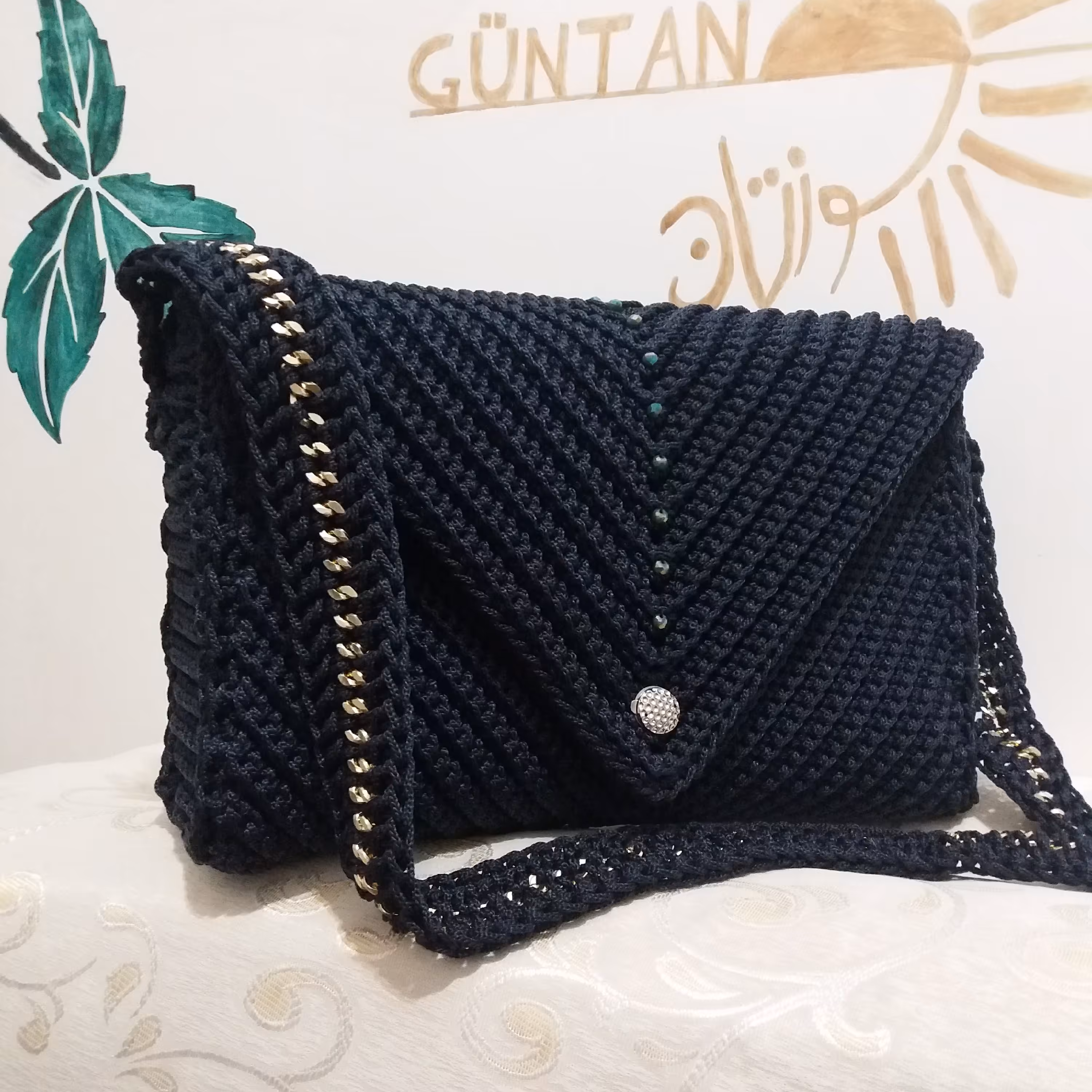 مجلسی بافتنی مکرومه