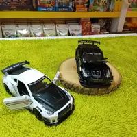 اسباب بازی ماشین فلزی نیسان جی تی آر Nissan skyline gtr