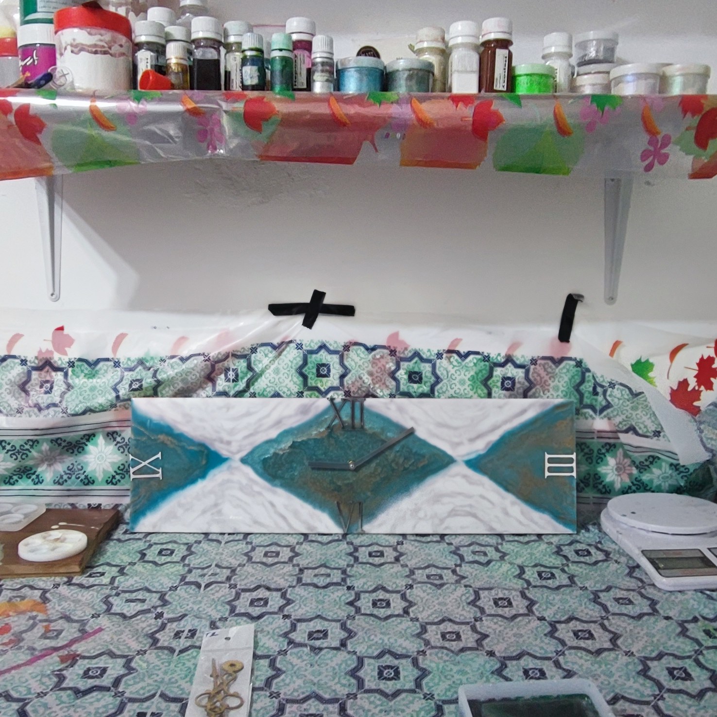 ساعت دیواری مستطیلی رزینی 