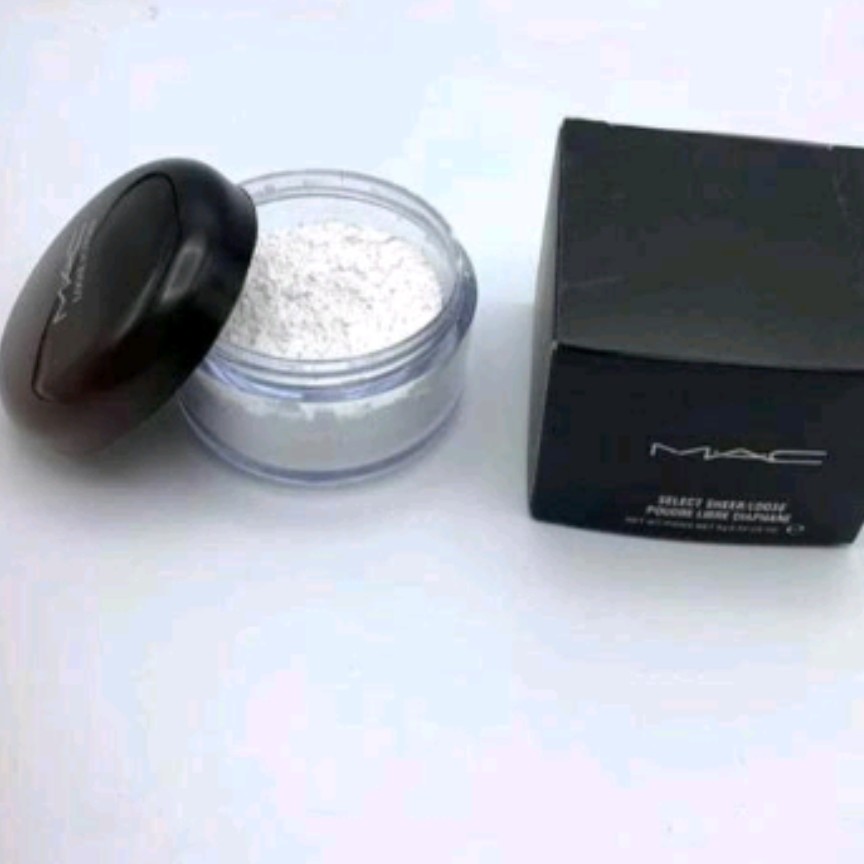 تثبیت کننده آرایش پودر فیکس مات و مخملی سه رنگ جذاب و حرفه ای