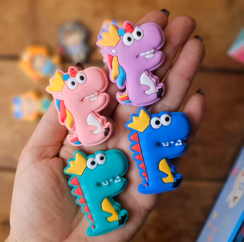 پاکن سه بعدی طرح دایناسور و دختر