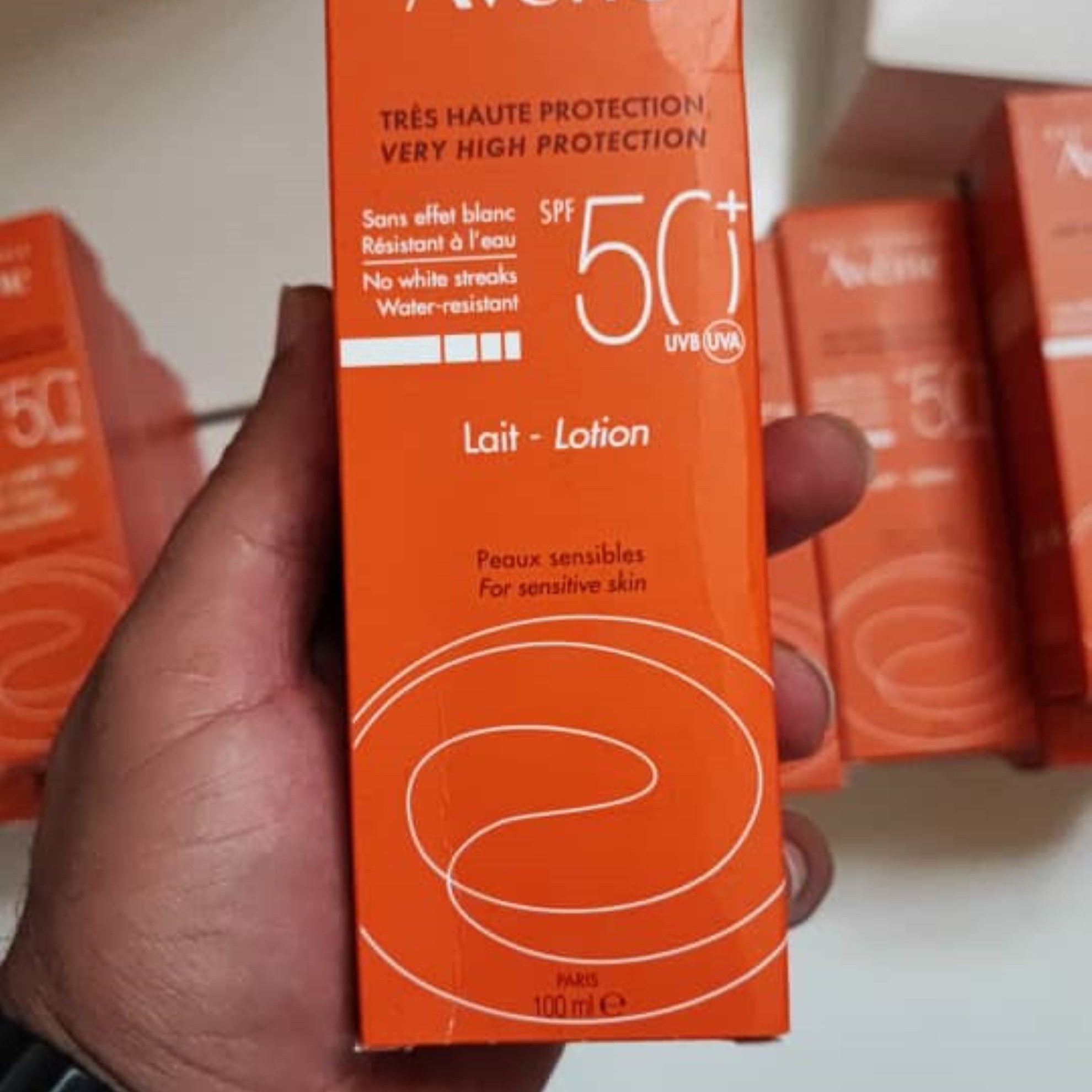 لوسیون ضد آفتاب بدون رنگ اون 100 میلی لیتر