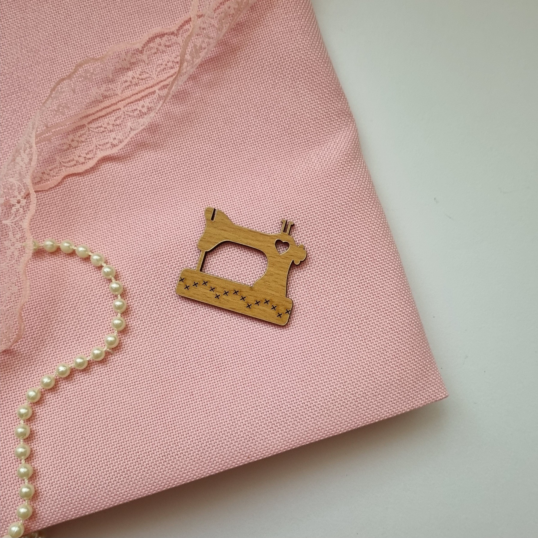 پارچه گلدوزی  24 کانت صورتی45 در 45