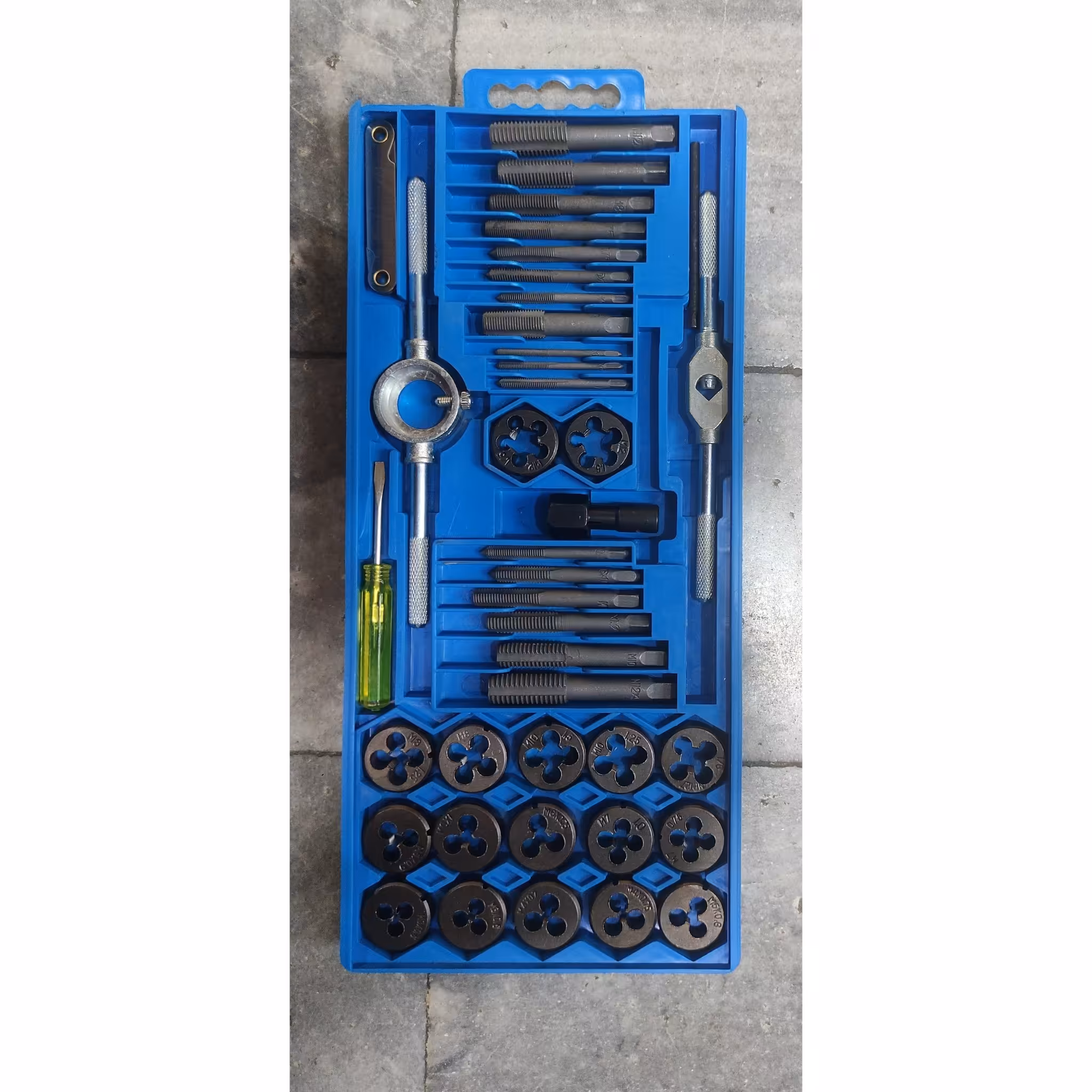 ست 40 عددی حدیده و  قلاویز  جعبه  پلاستیکی