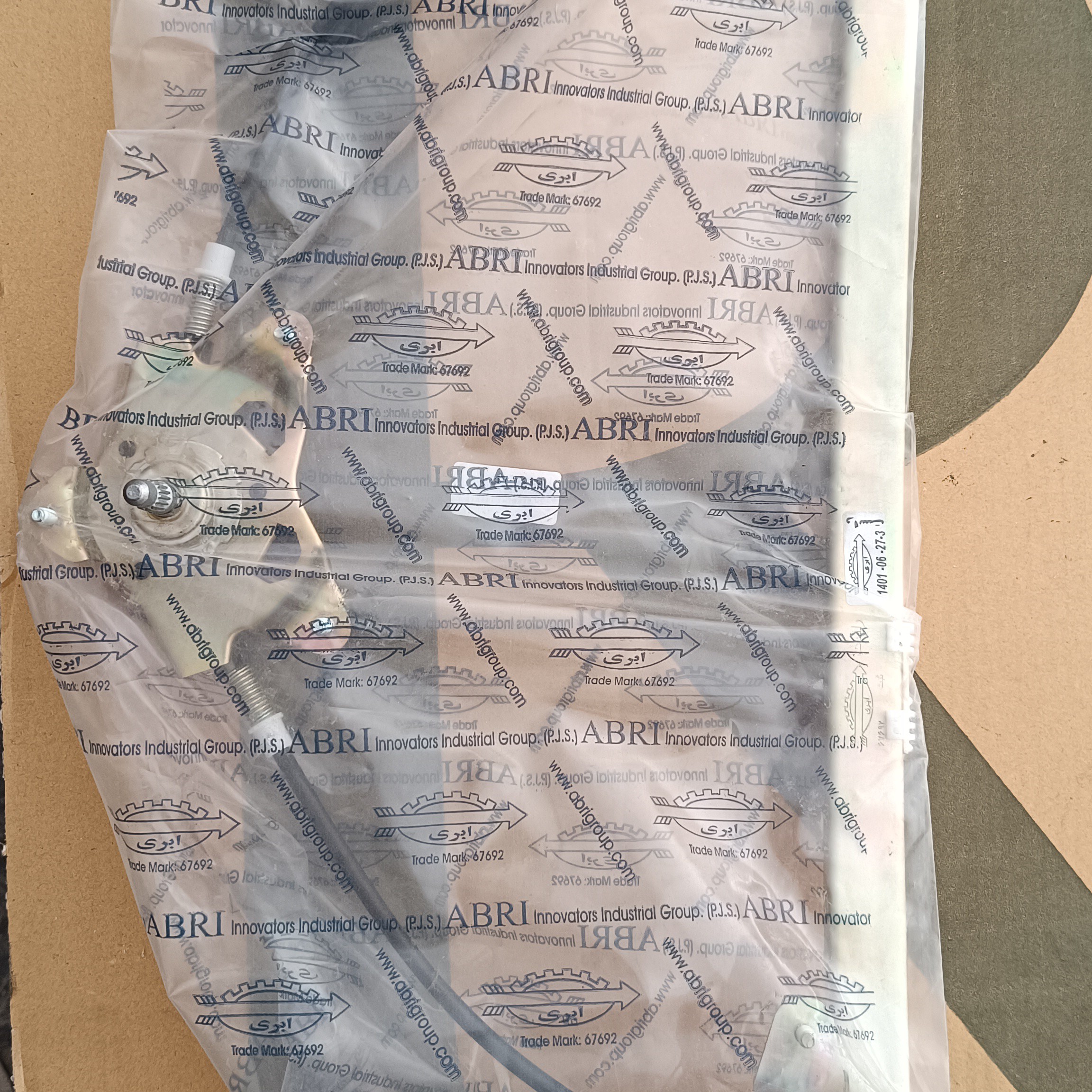 شیشه بالابر درب عقب 405 دستی 