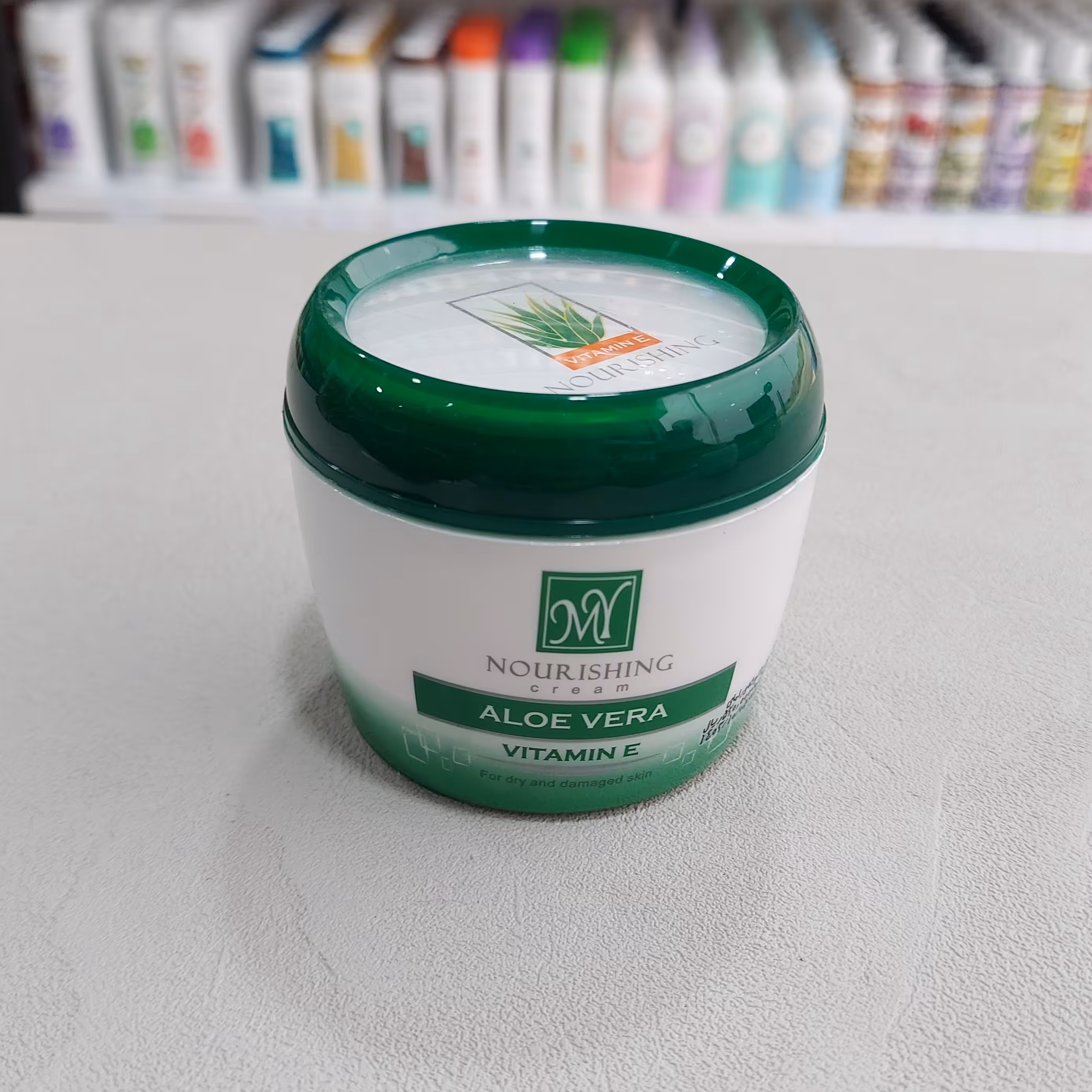 کرم کاسه ای گیاهی مای حاوی عصاره آلوئه ورا 200 میل