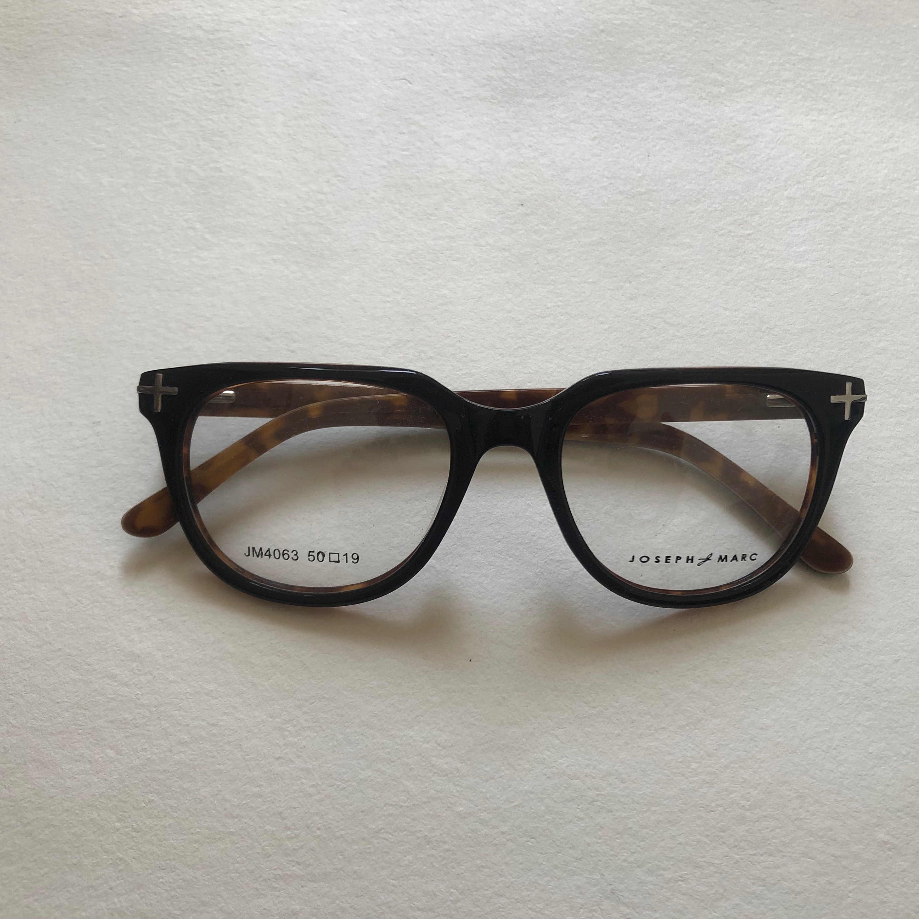 فریم عینک طبی کد0139