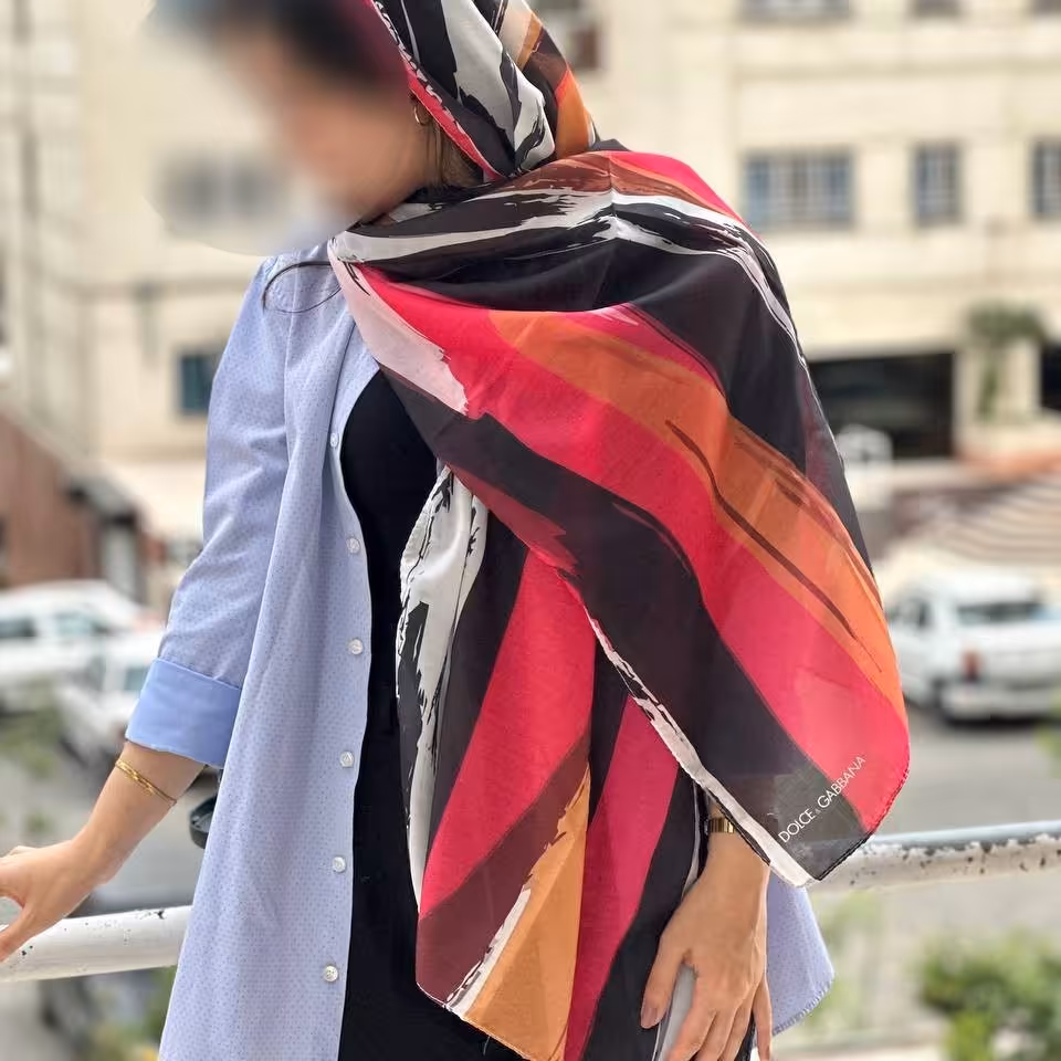 شال طرحدار نخی اعلا چهارفصل کیفیت درحد شال اورجینال وارداتی و ارسالرایگان