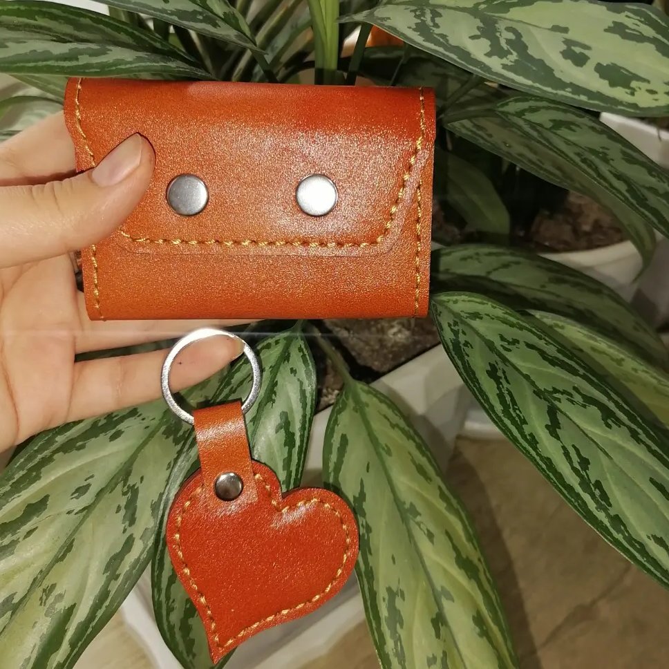 کیف دست دور