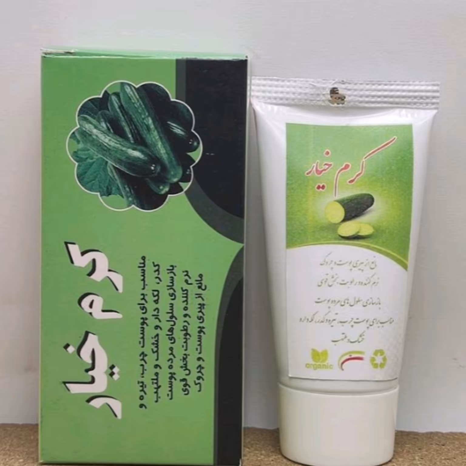 کرم خیار  گیاهی نرم کننده پوست 