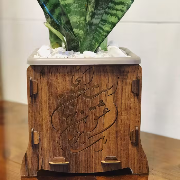 گلدان همراه گل