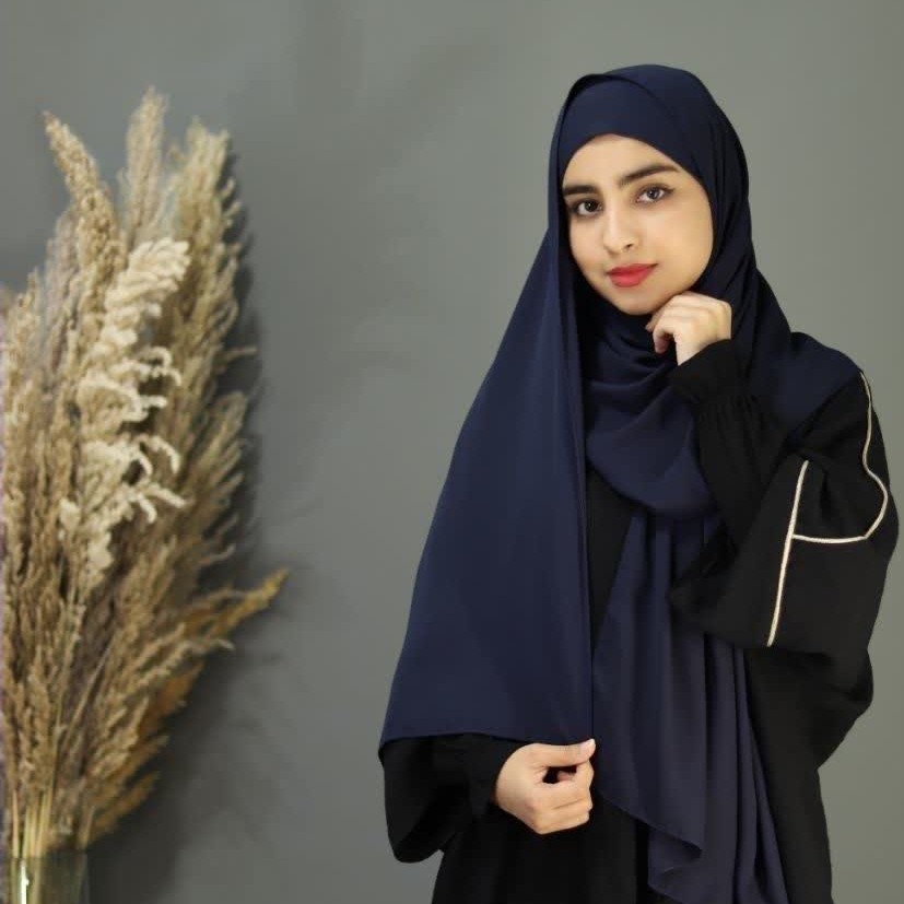 هدشال گرد ساده در رنگبندی متنوع دارای ثبات رنگی و ضد چروک