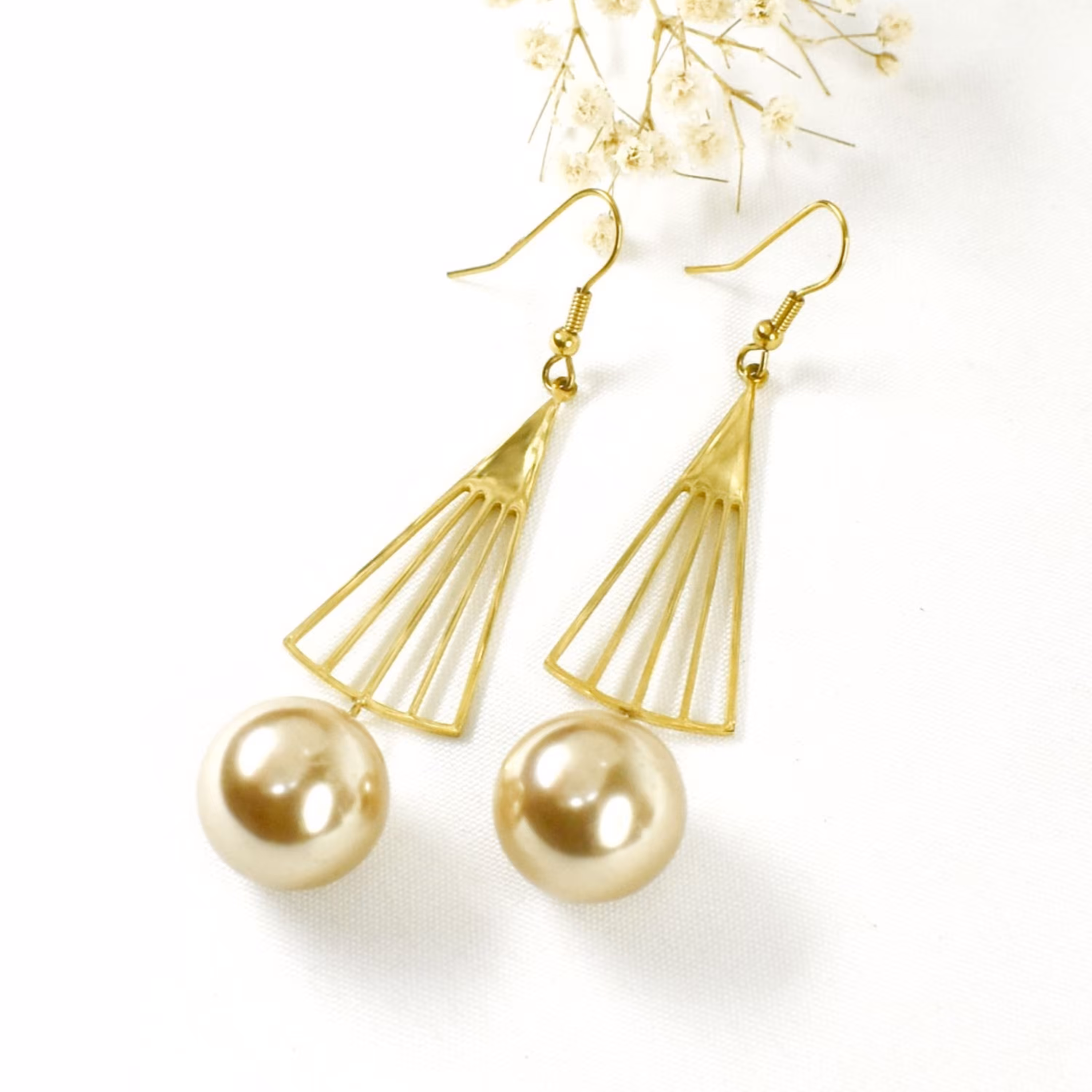 گوشواره رنگ ثابت طرح طلا کد 7047