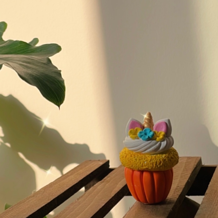 قالب سیلیکونی کاپ کیک یونیکورن