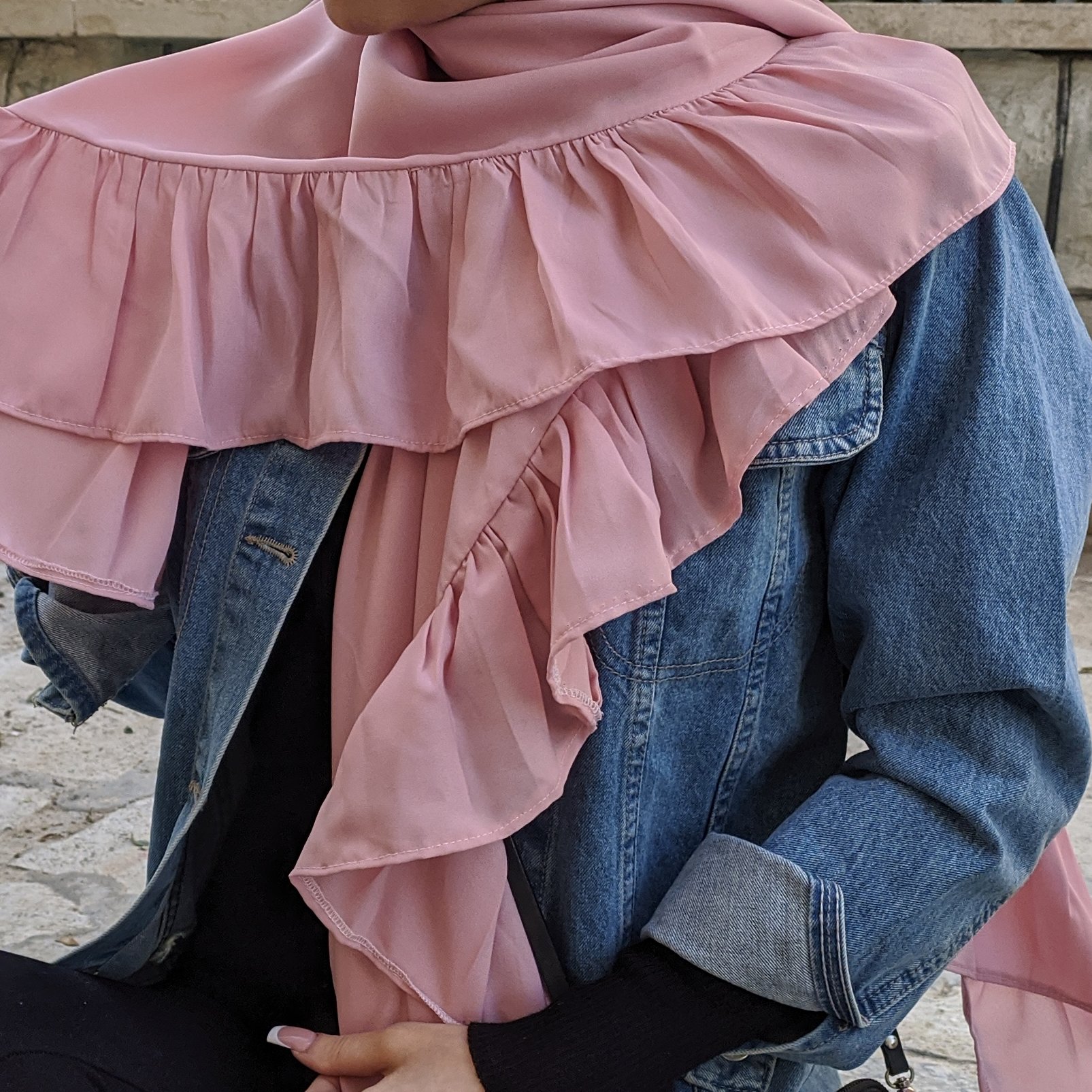 روسری کرپ دور چین