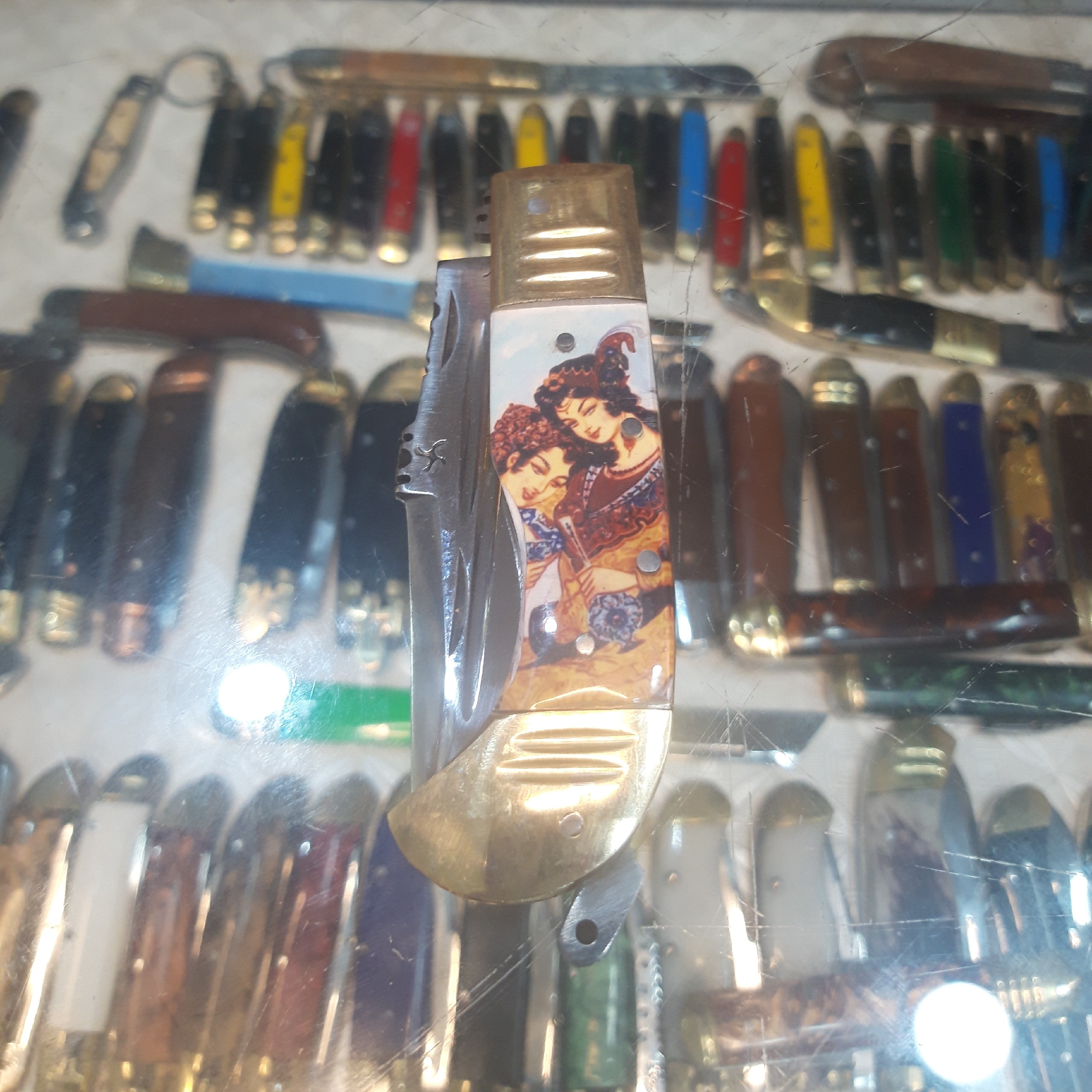 چاقو دنده ای( لیلی ومجنون)