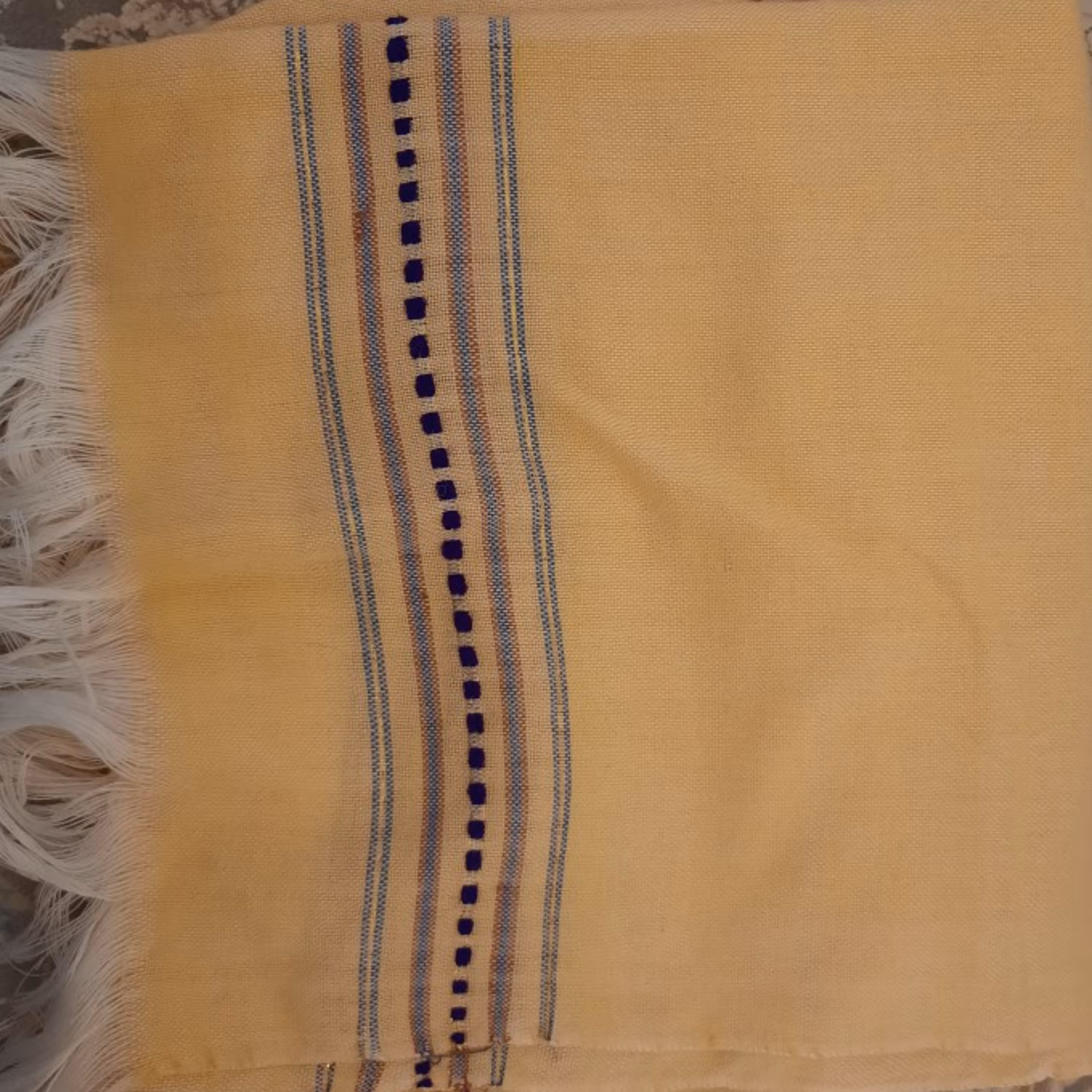 حوله دست بافت رنگی 