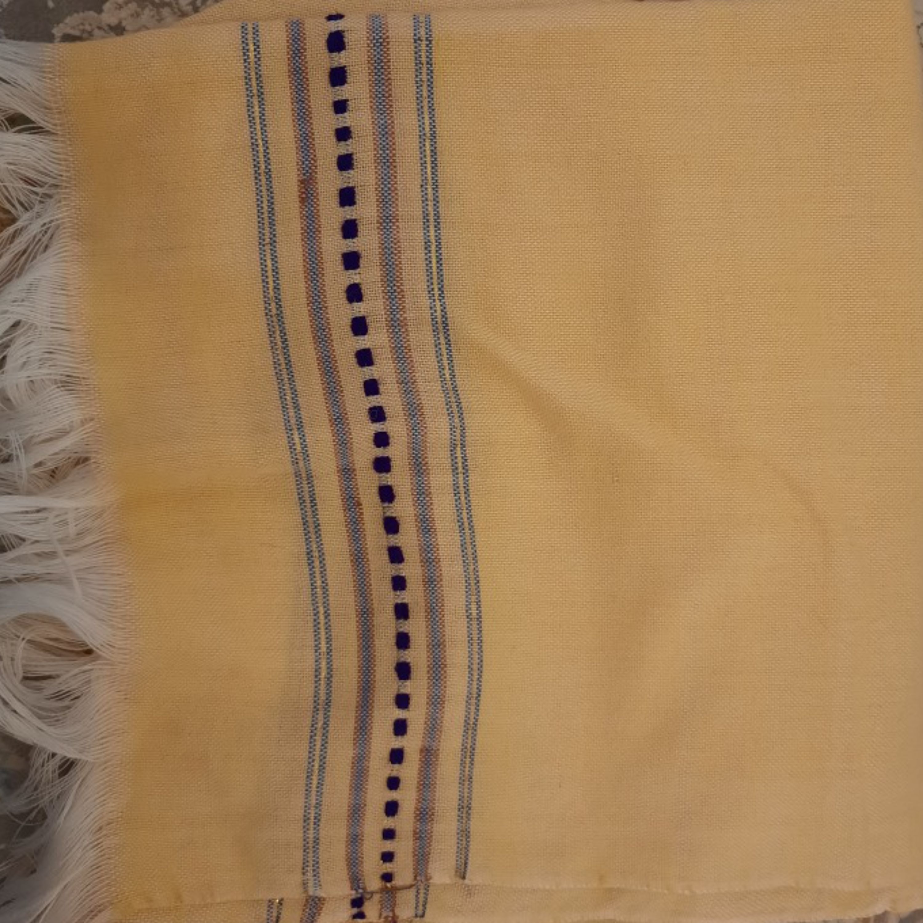 حوله دست بافت رنگی 