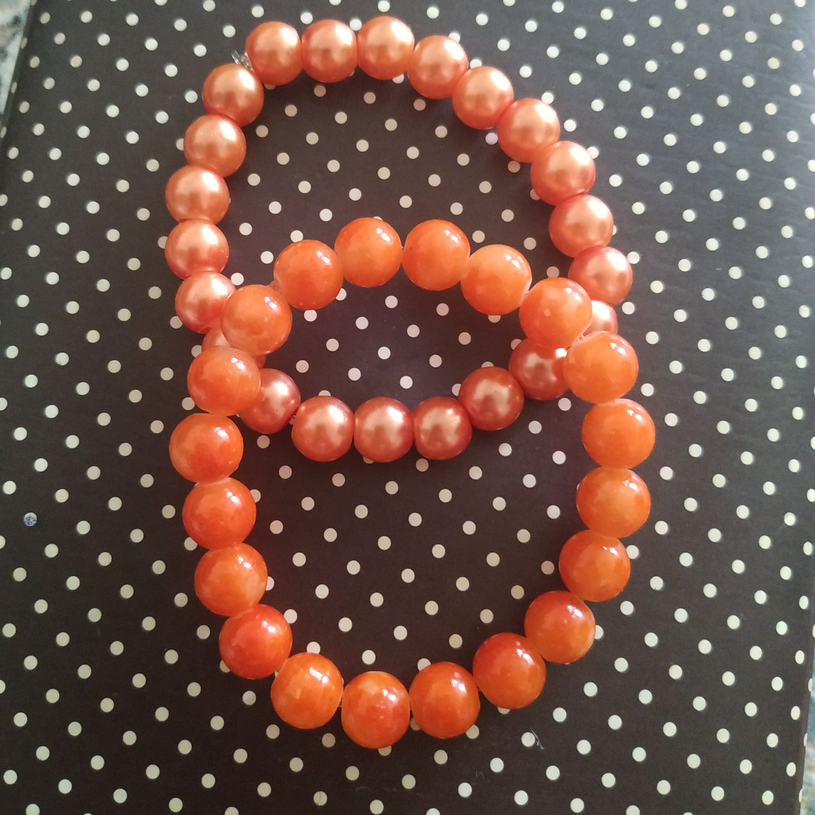 دستبند نارنجی جنس عالی 