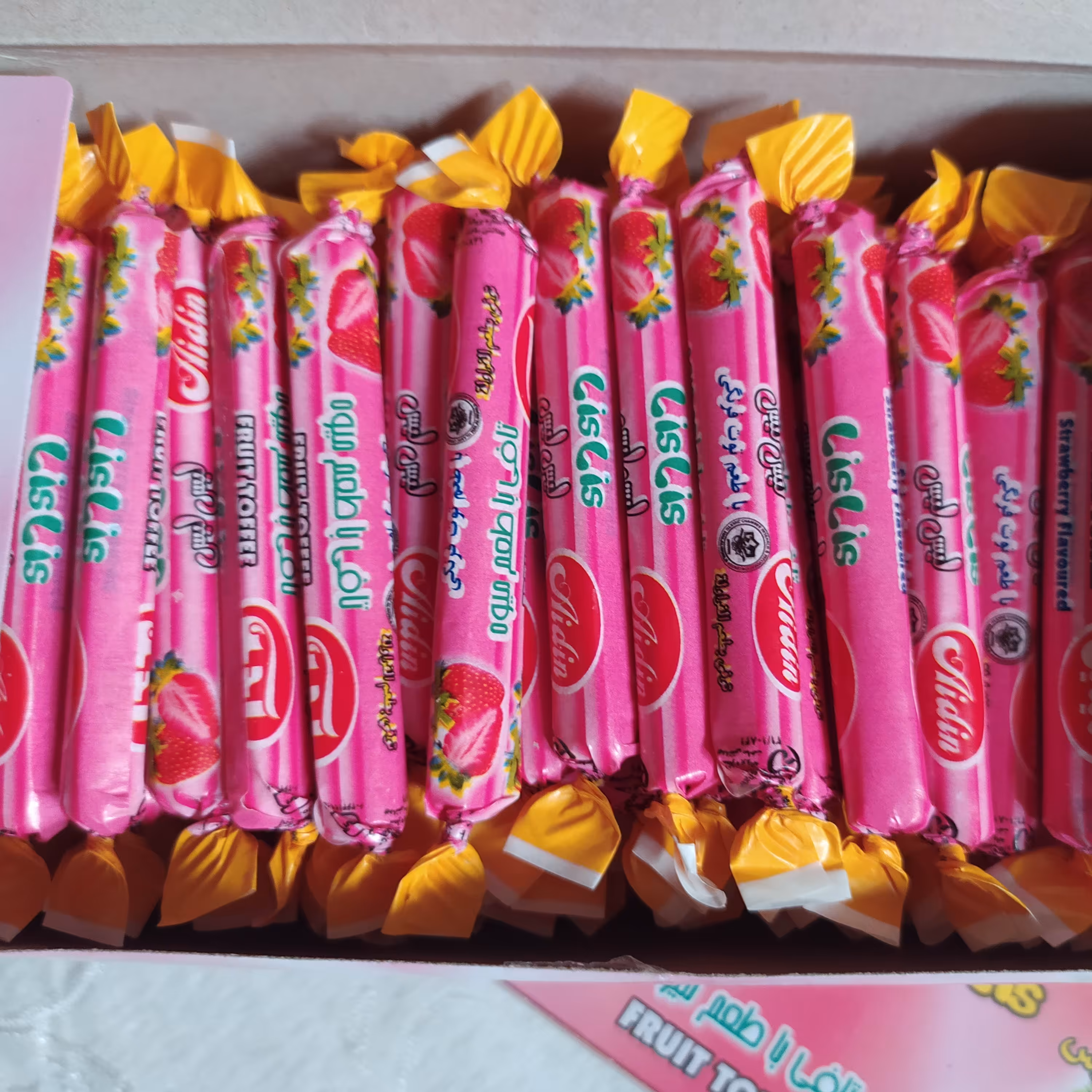 تافی قلمی 100عددی آیدین باطعم توت فرنگی