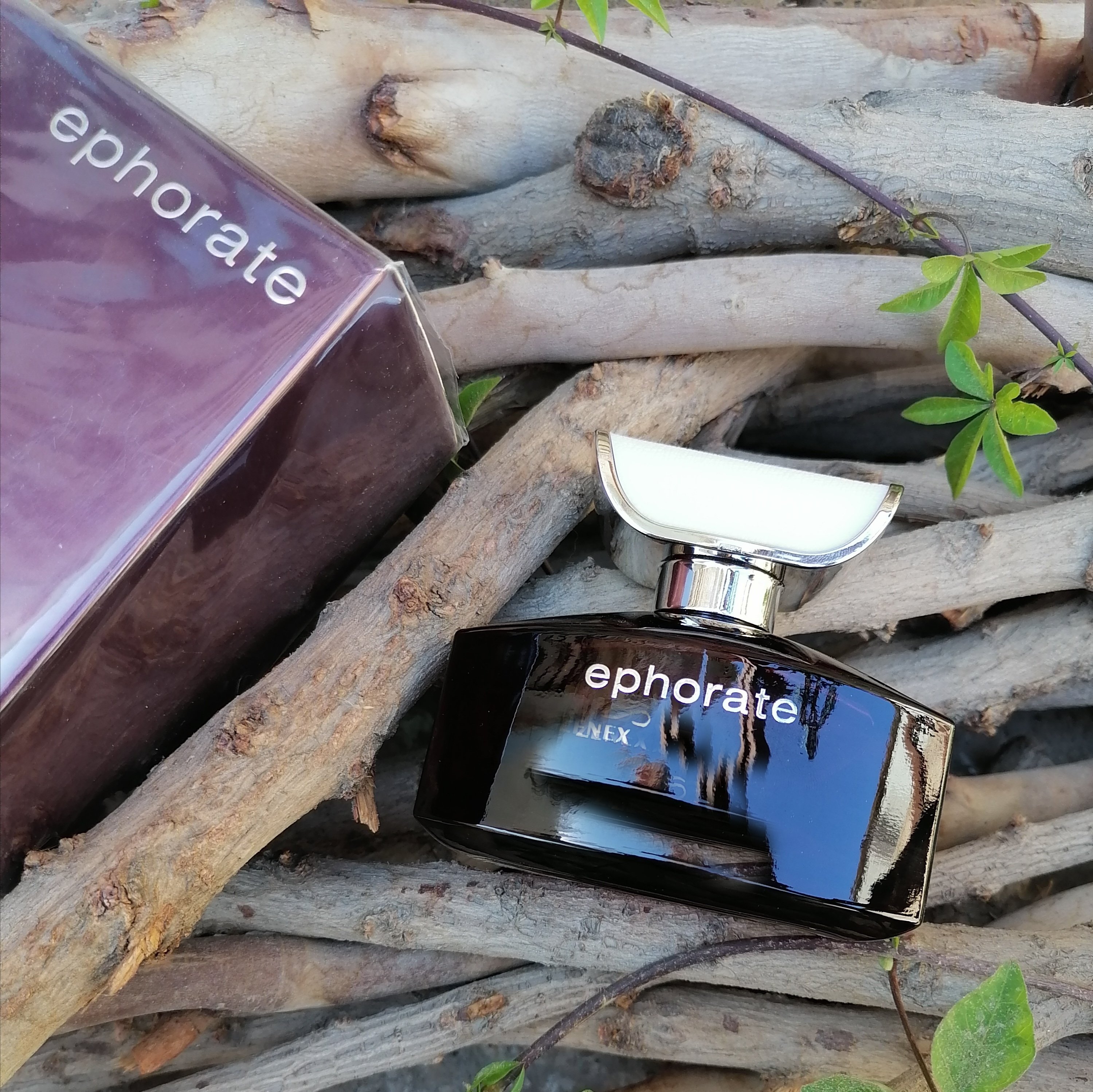 عطر کالوین کلین ایفوریا زنانه (سی کی یوفوریا زن)
اماراتی
