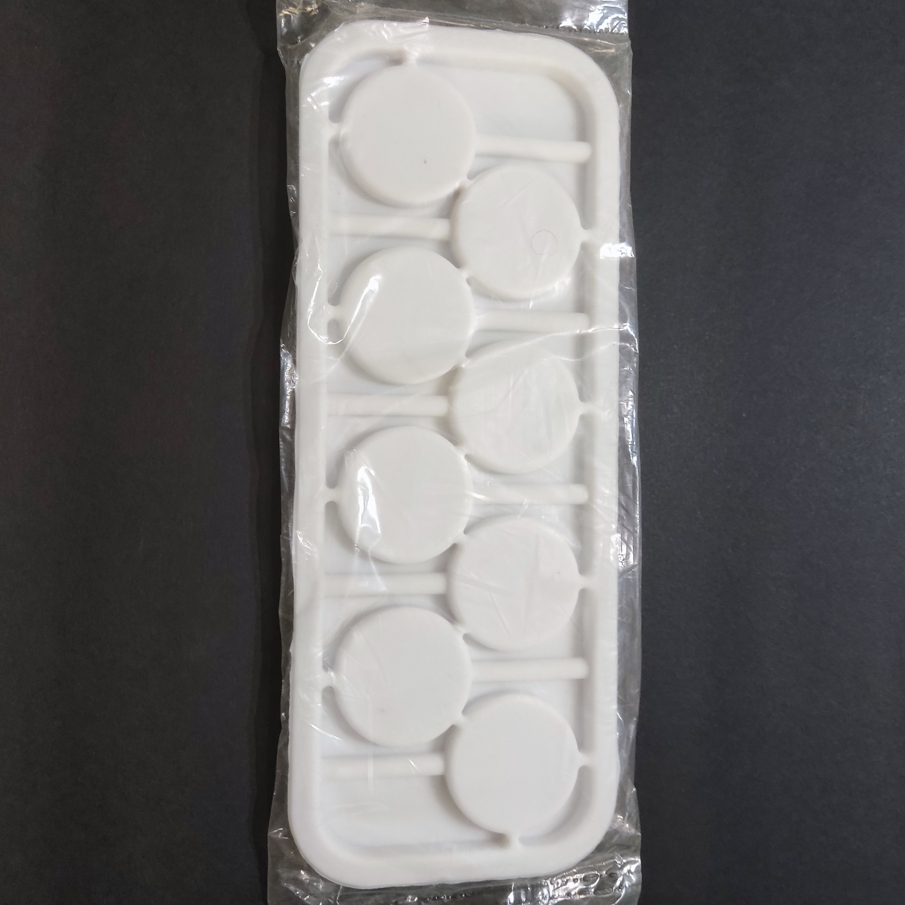 قالب سیلیکونی آب‌نبات  وزن 130 گرم و ابعاد 30×12