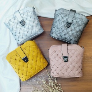 کیف دوشی زنانه