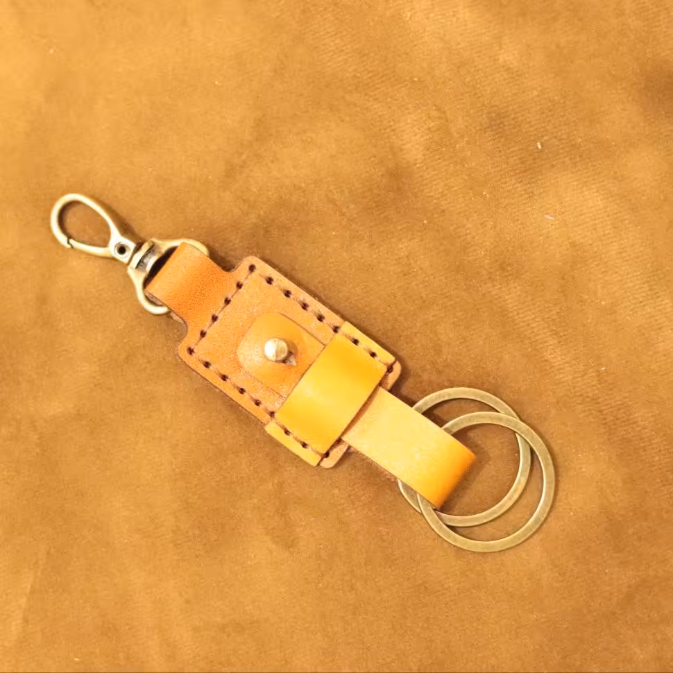 دست کلید تمام چرم با یراق های کیفیت عالی 