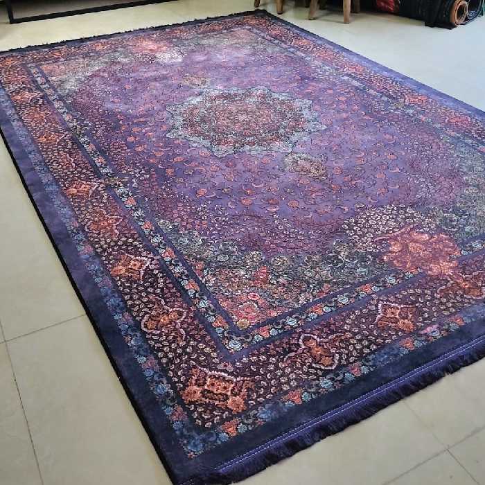 فرش ابریشم سنتی رنگ بنفش 1200 شانه سایز 1.5 در 2.25 (4 متری)