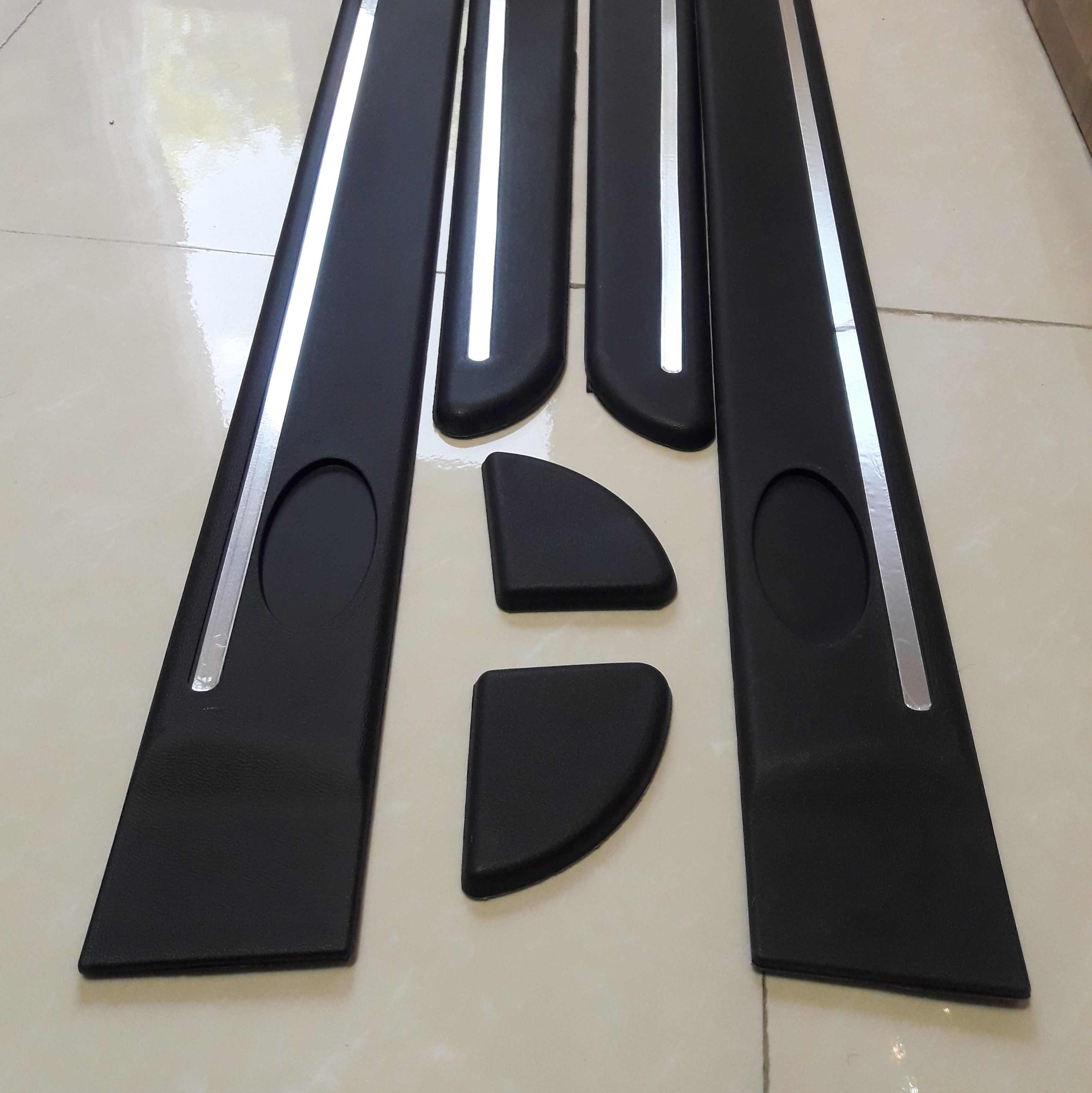 زه اطراف دور درب پراید 141 با نوار استیل