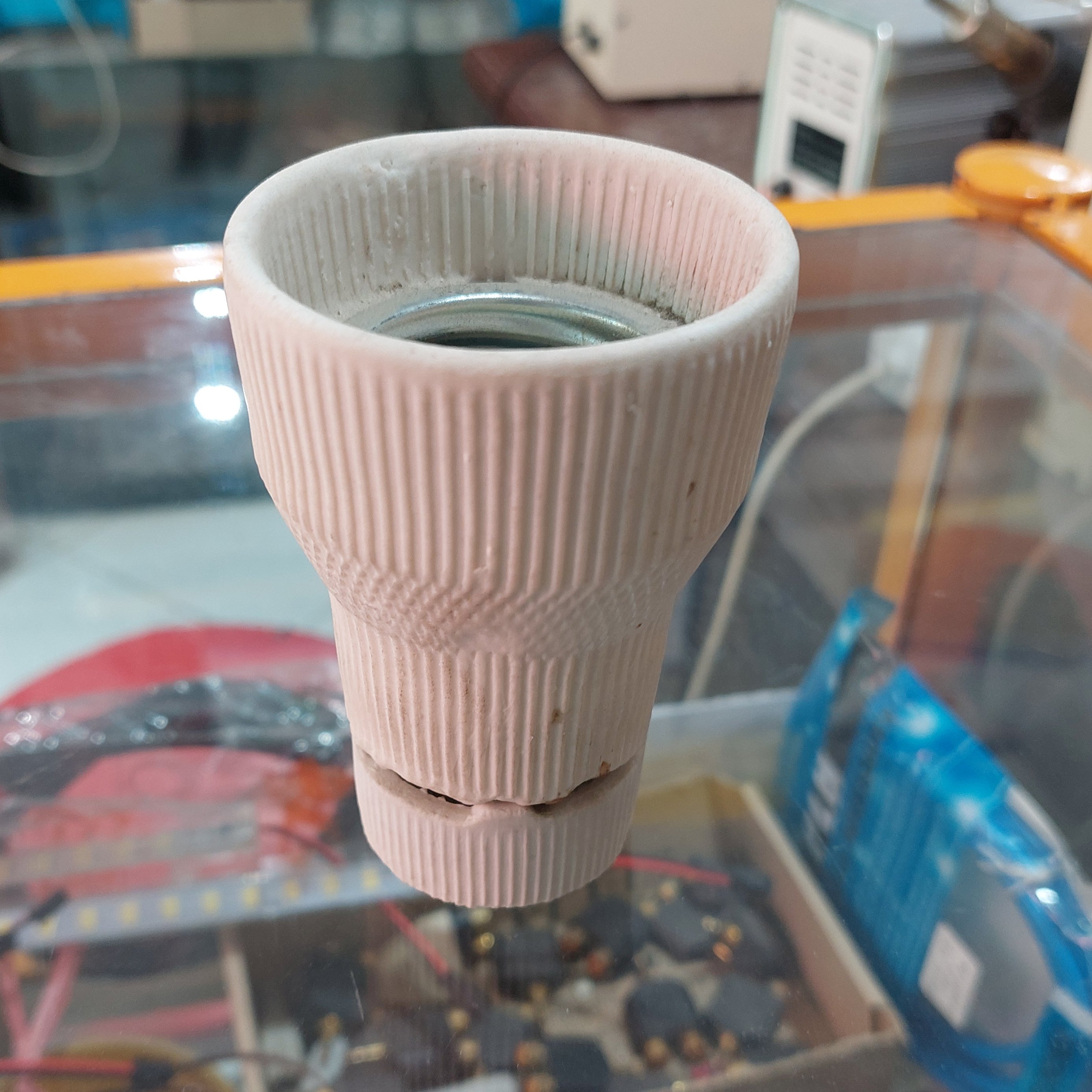 سرپیچ لامپ خیاری E40