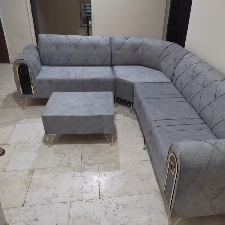 مبل ال چستر با میز عسلی 