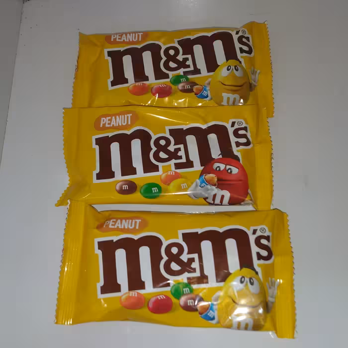 دراژه ام اند امز با مغز بادام زمینی