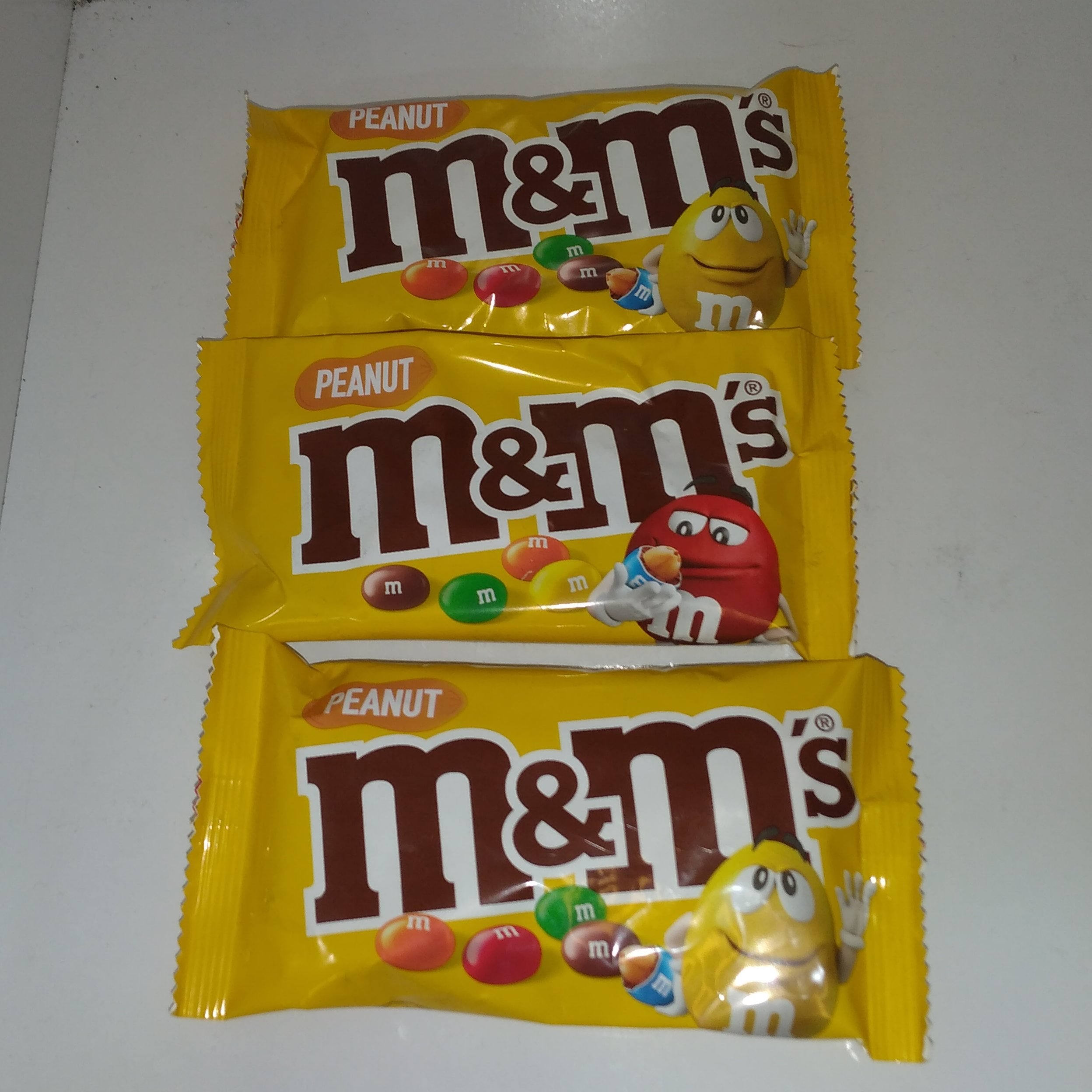 دراژه ام اند امز با مغز بادام زمینی