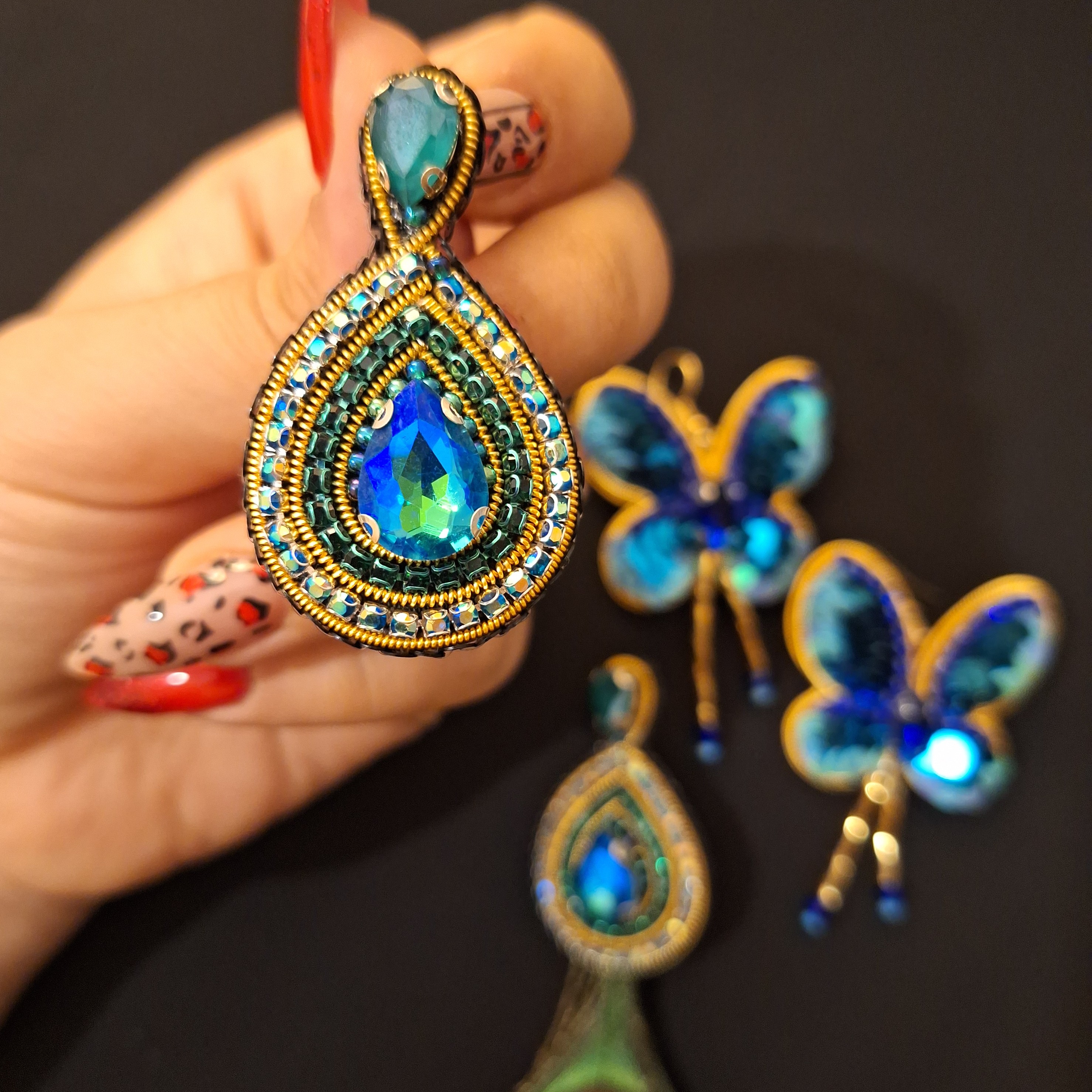گوشواره جواهردوزی طرح طاووس
