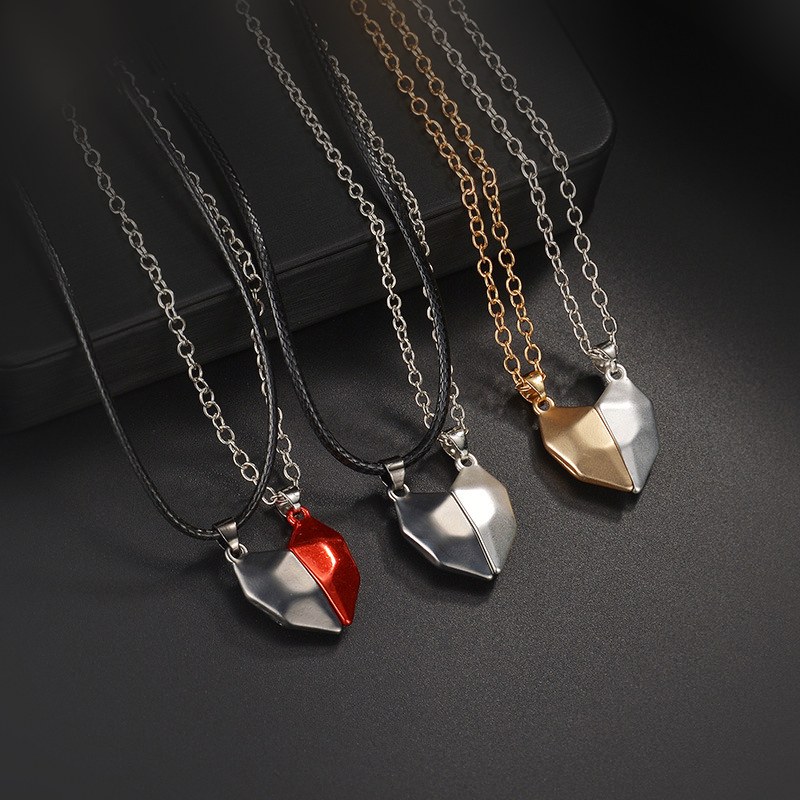 گردنبند ست قلب مگنیتی 