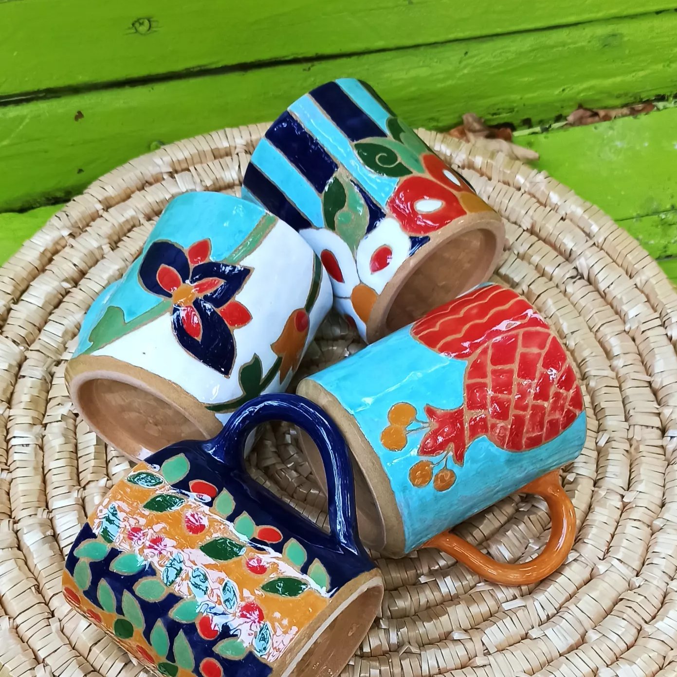 ماگ سفالی نقاشی شده با دست، لعاب دار کاملا مصرفی،ارتفاع 14