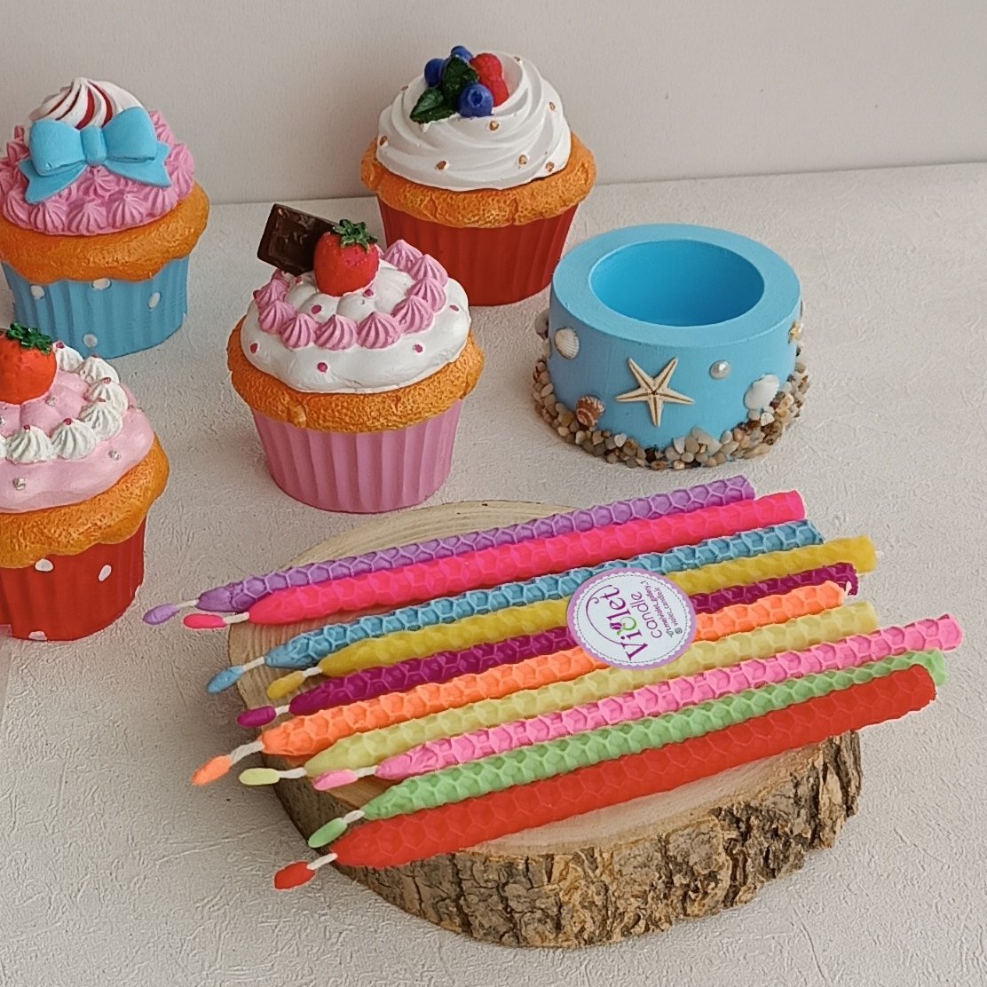 شمع تولد موم عسلی 15  سانتی با قطر  1 سانت(10 عددی ) 