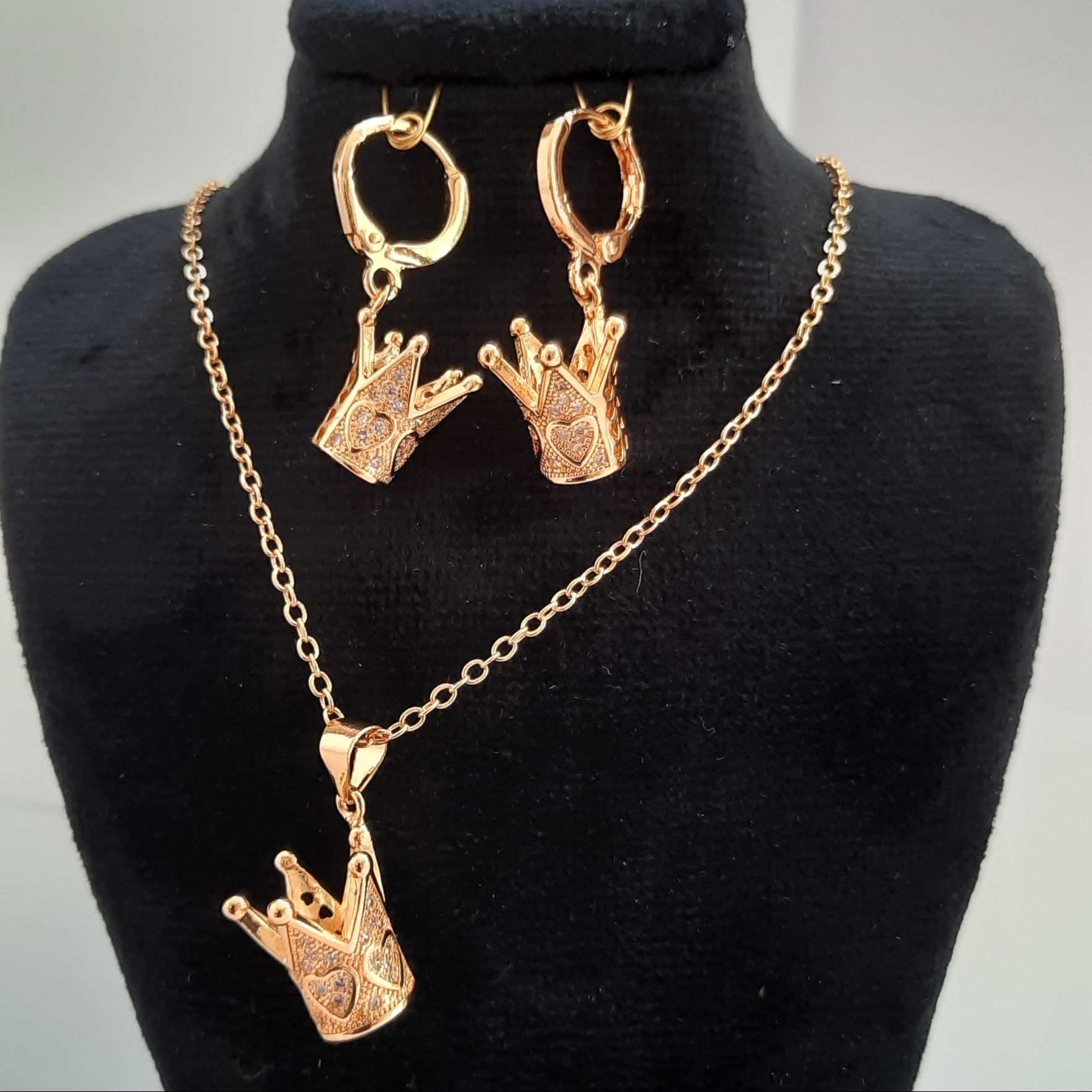 نیم ست استیل برندZJ مدل تاج نگین مخراج شده